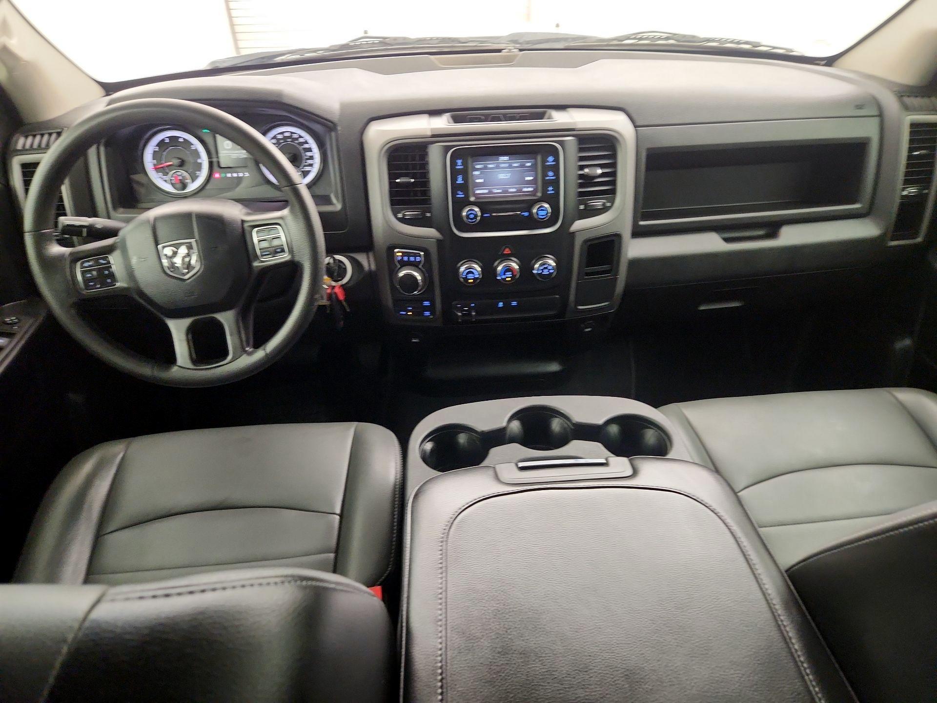 Thumbnail: 2022 RAM 1500 Classic - 9