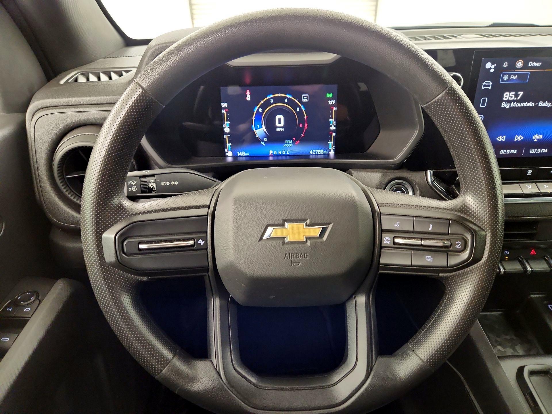 Thumbnail: 2023 Chevrolet Colorado - 10
