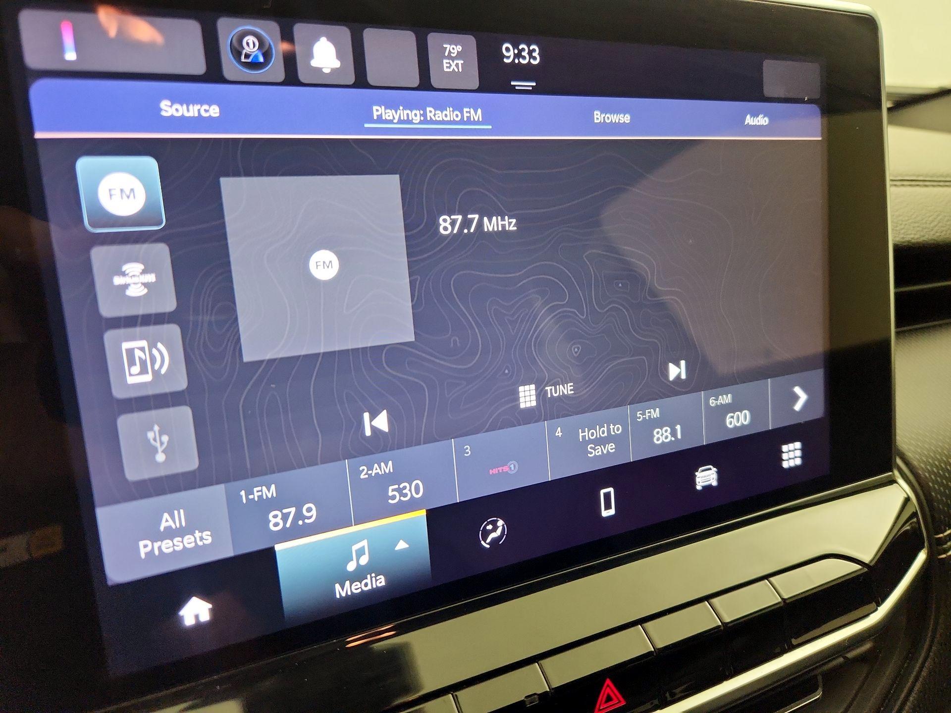 Thumbnail: 2022 Jeep Compass - 15
