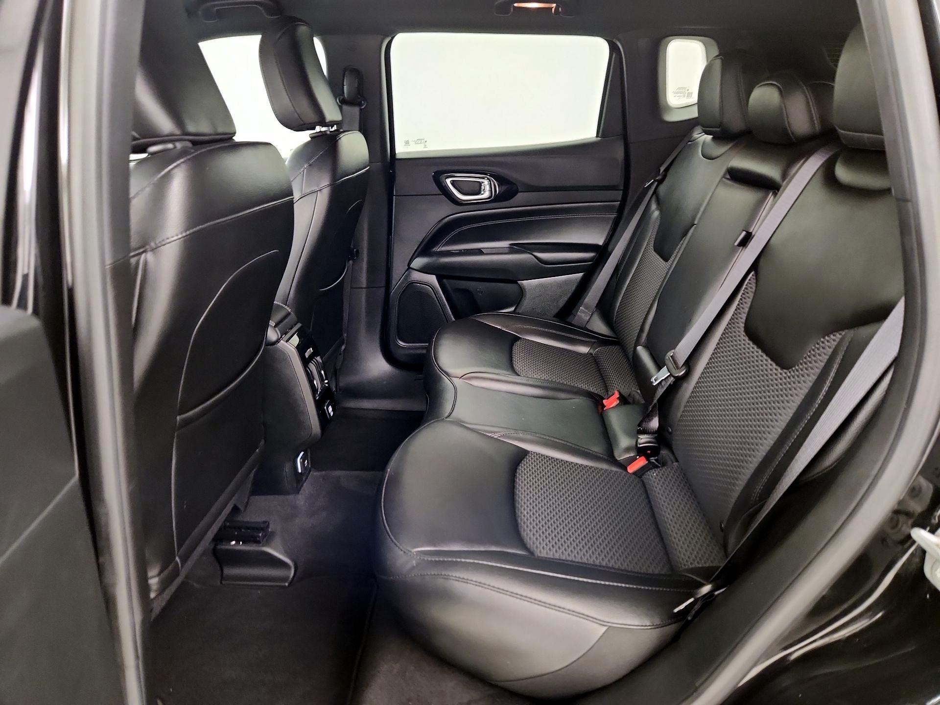 Thumbnail: 2022 Jeep Compass - 19