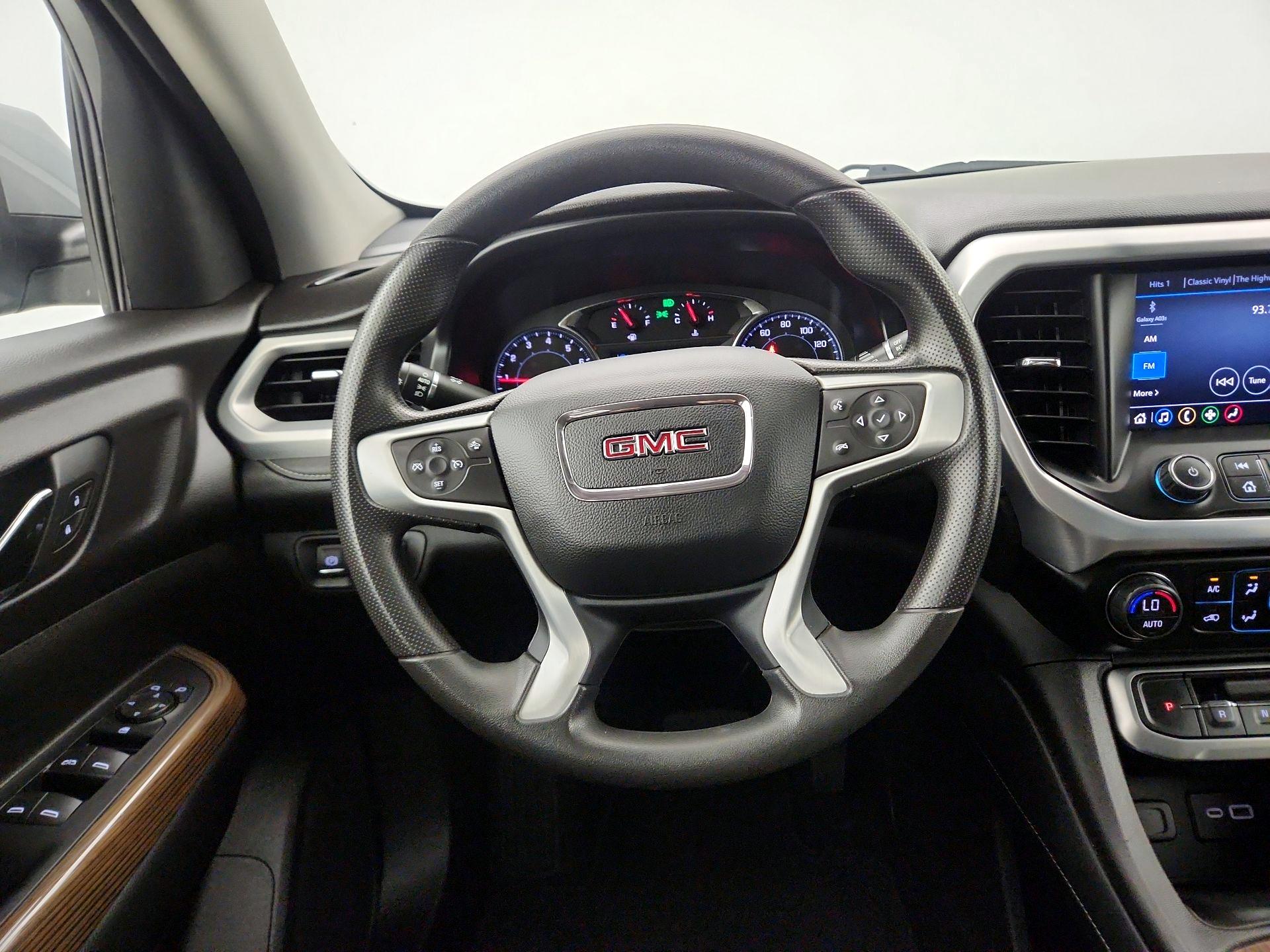 Thumbnail: 2023 GMC Acadia - 10