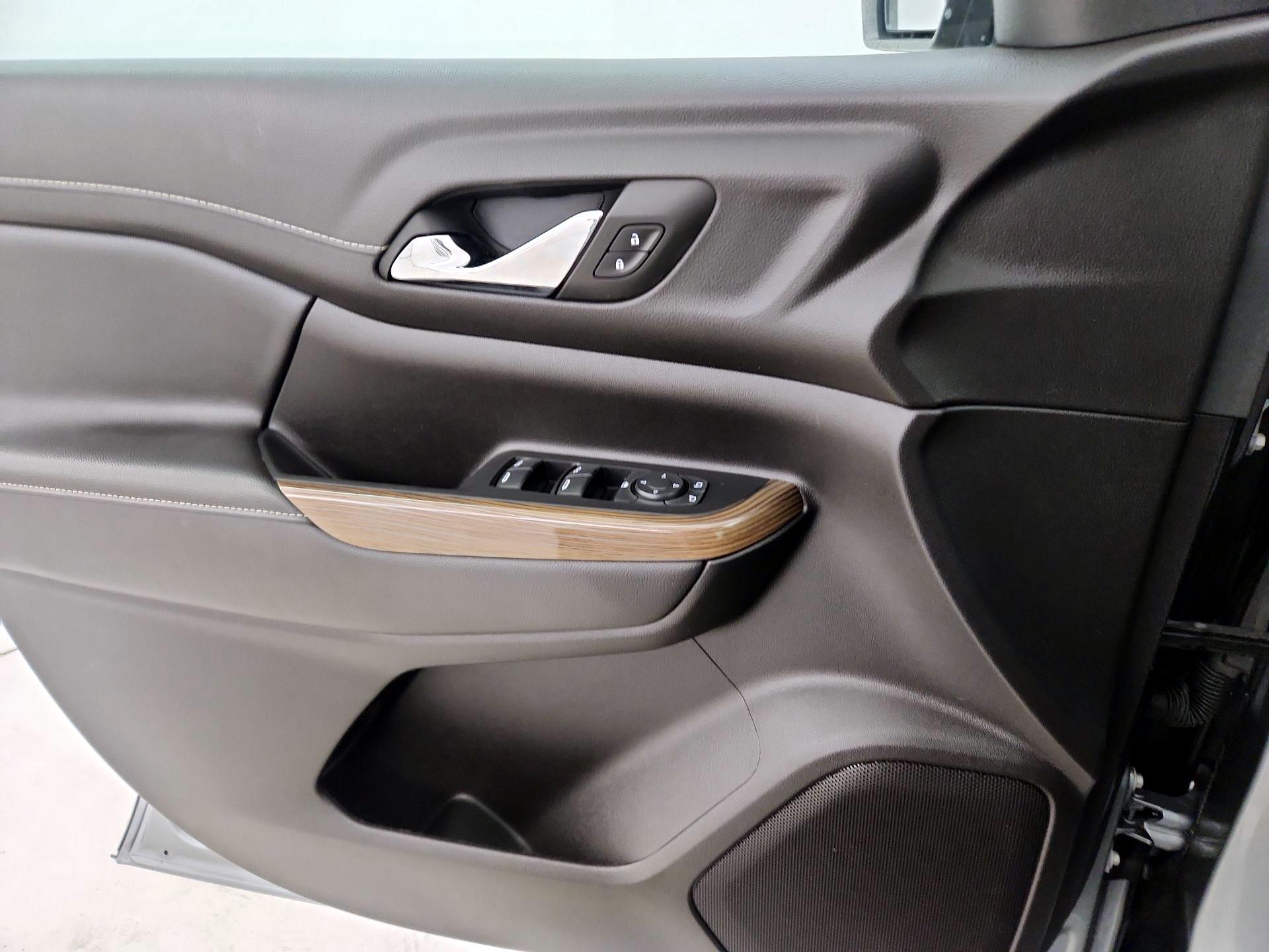 Thumbnail: 2023 GMC Acadia - 12
