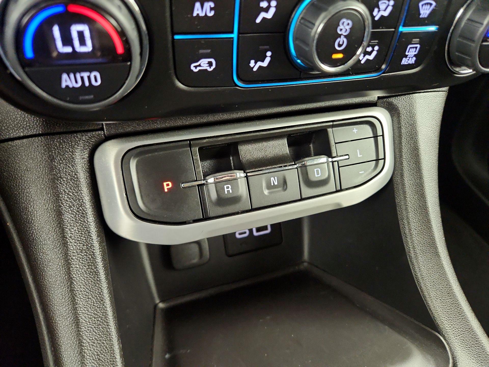 Thumbnail: 2023 GMC Acadia - 17