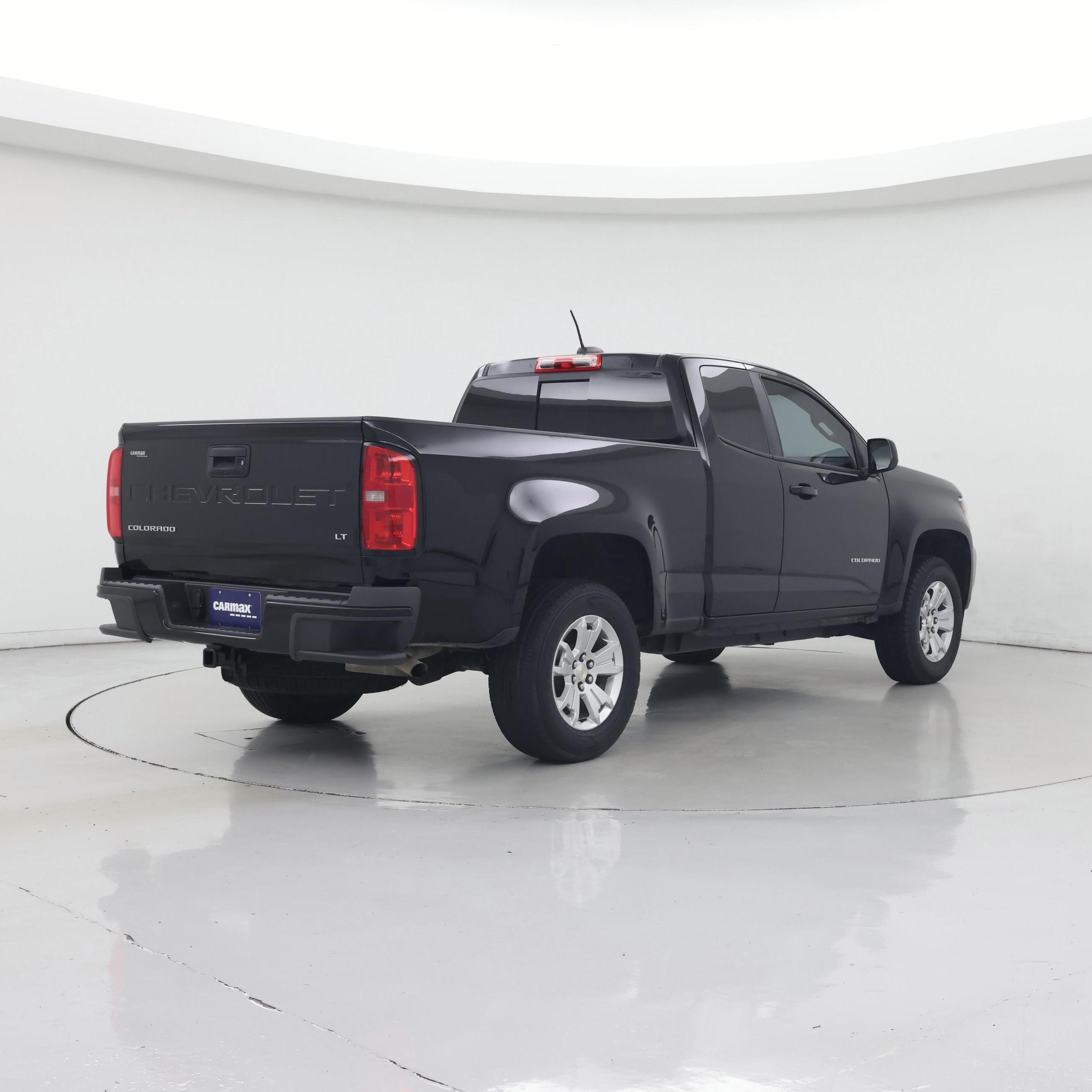 Thumbnail: 2022 Chevrolet Colorado - 8