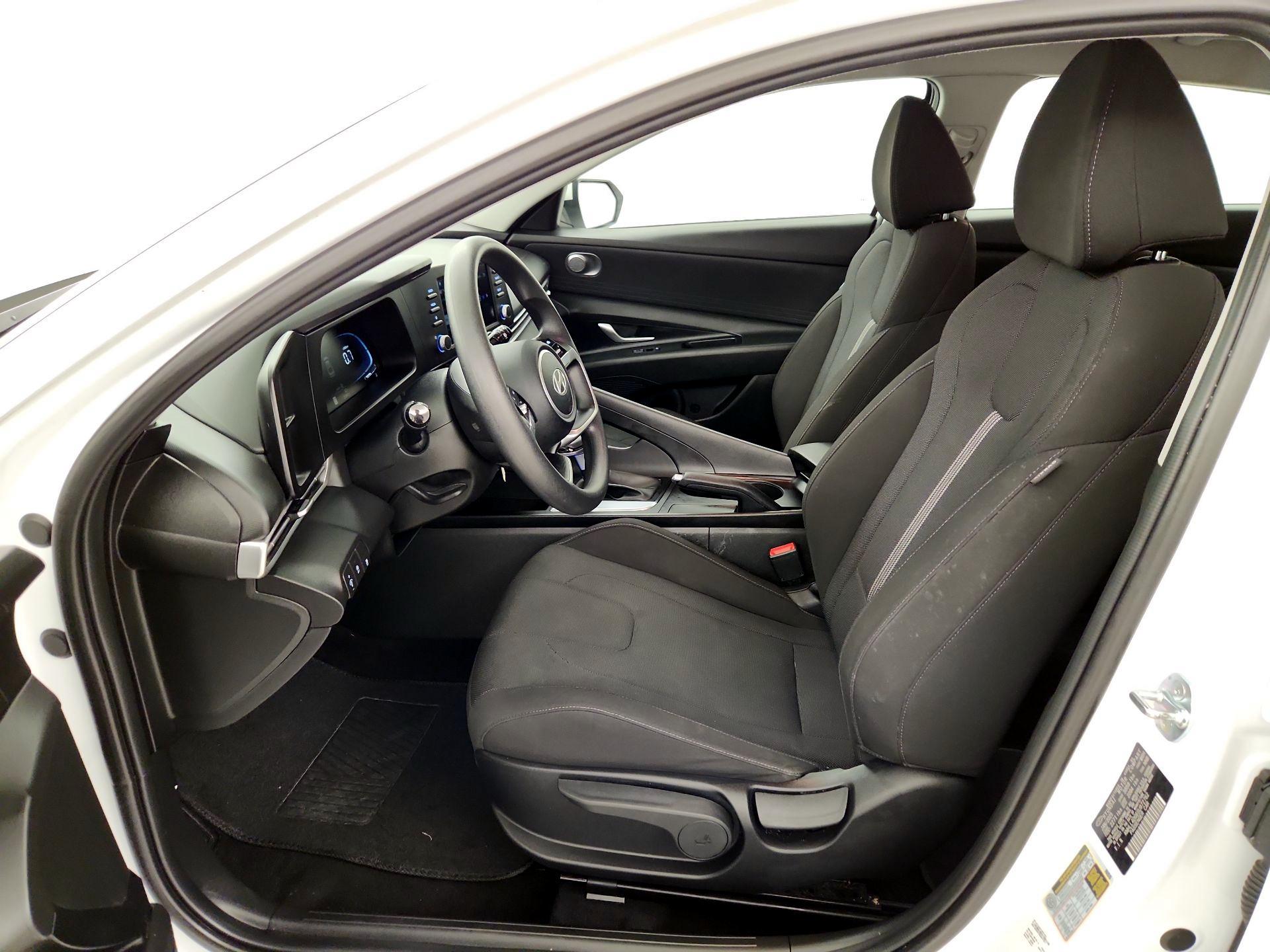 Thumbnail: 2025 Hyundai Elantra - 11