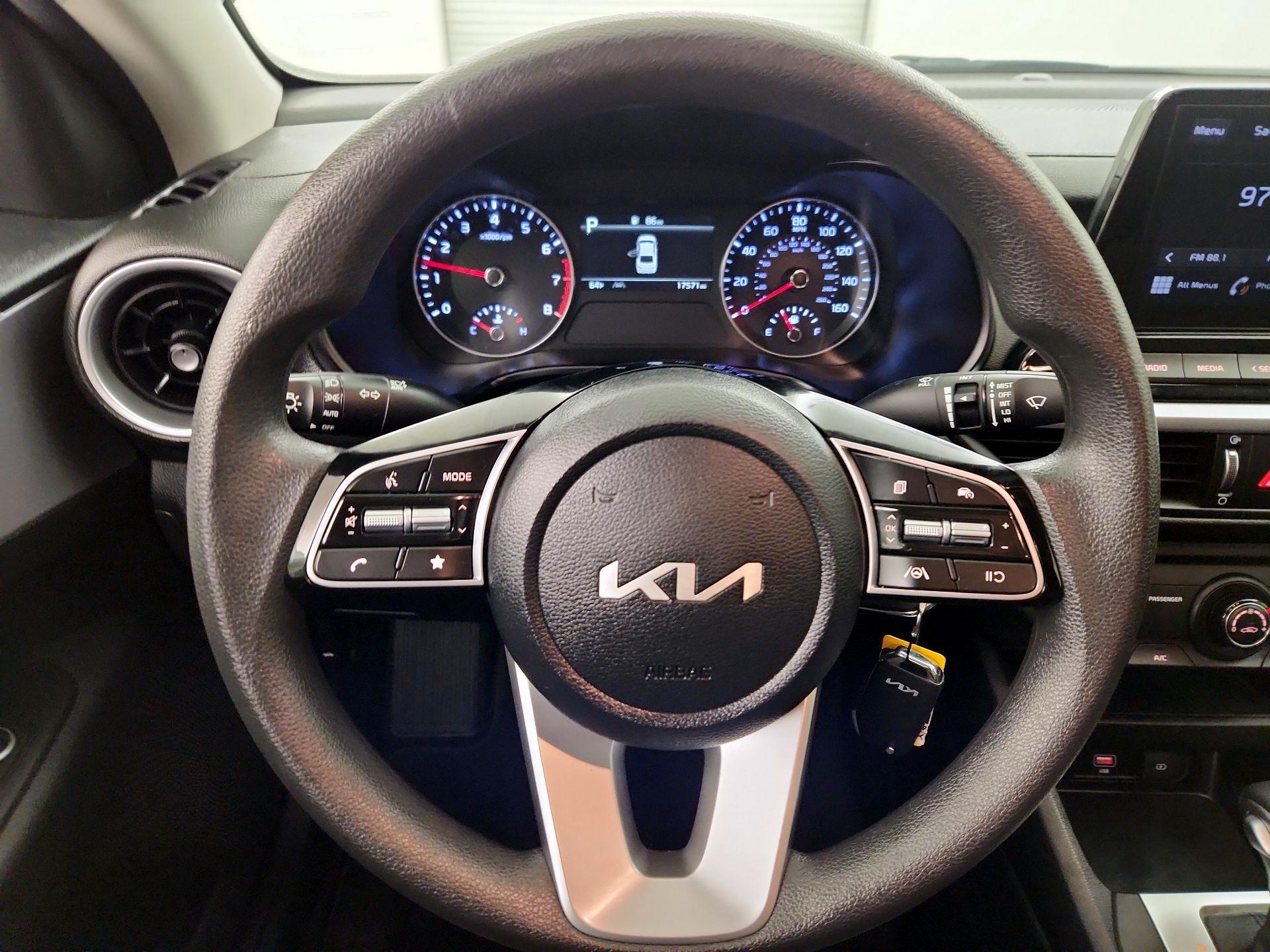 Thumbnail: 2024 Kia Forte - 10