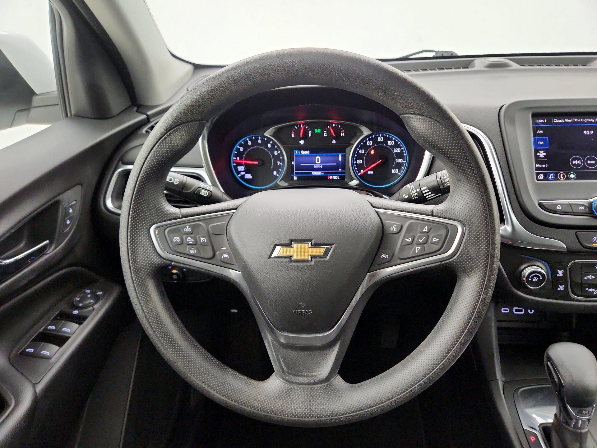 Thumbnail: 2022 Chevrolet Equinox - 10