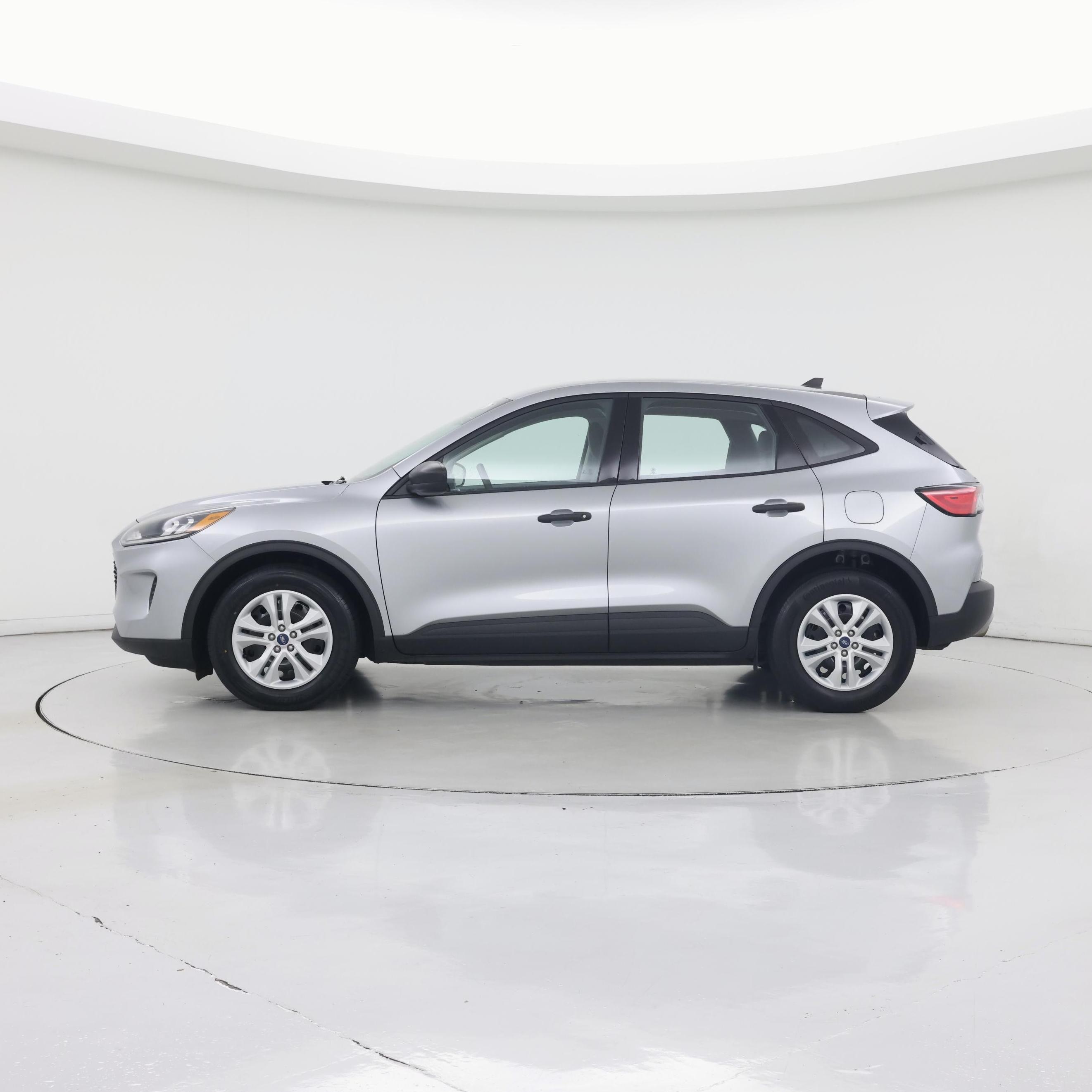 Thumbnail: 2022 Ford Escape - 3