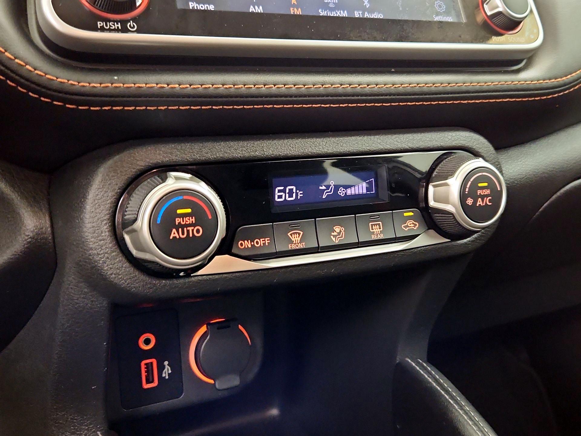 Thumbnail: 2020 Nissan Kicks - 15