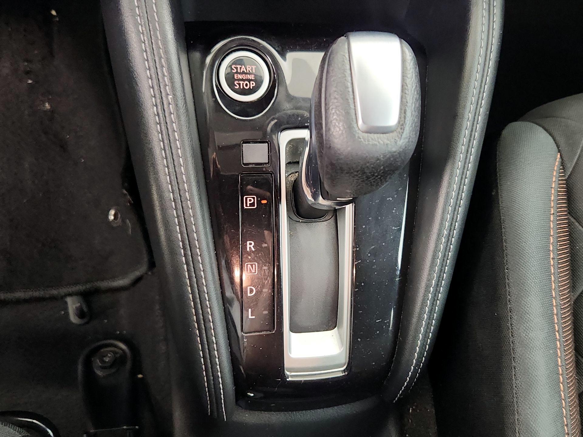 Thumbnail: 2020 Nissan Kicks - 16