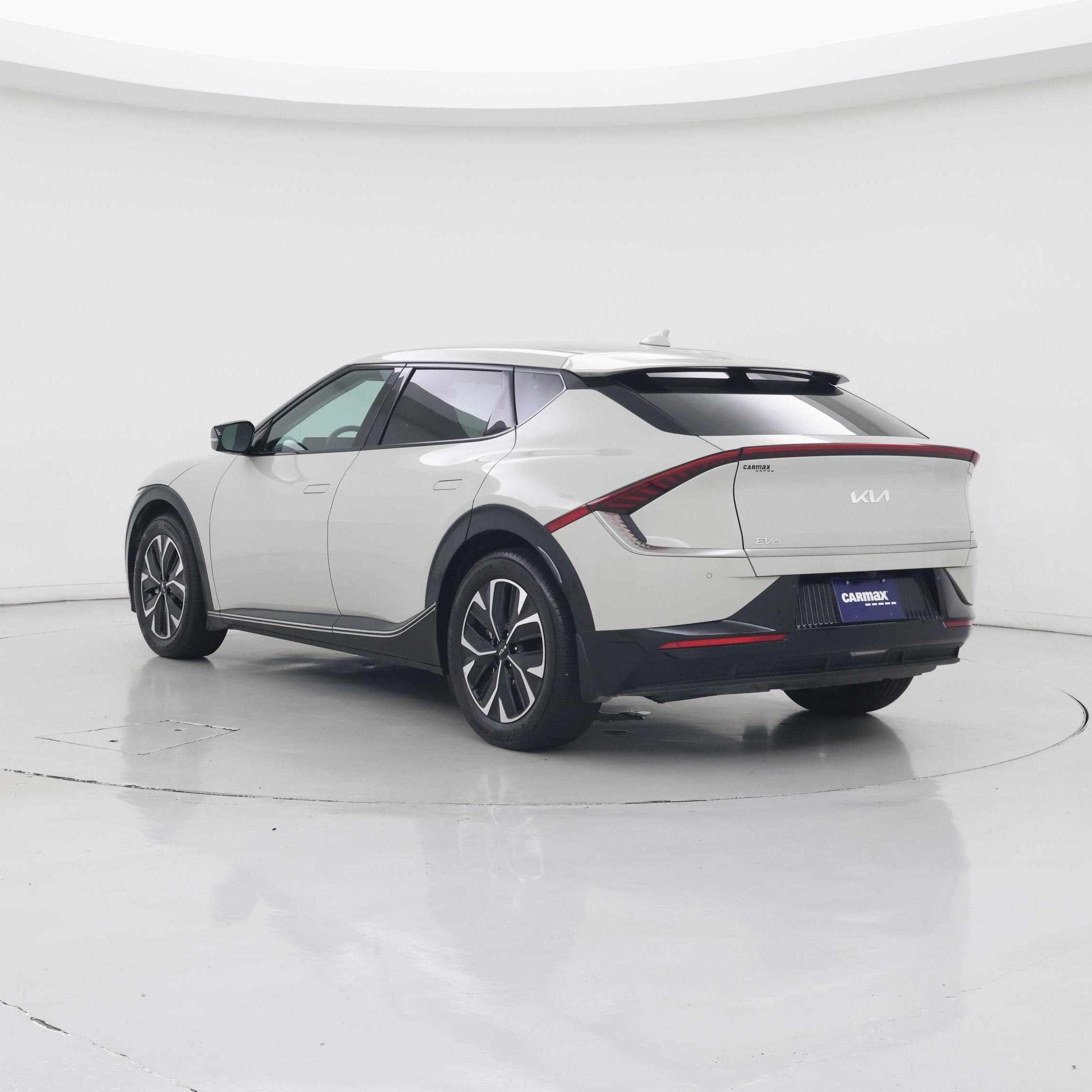 Thumbnail: 2022 Kia EV6 - 2