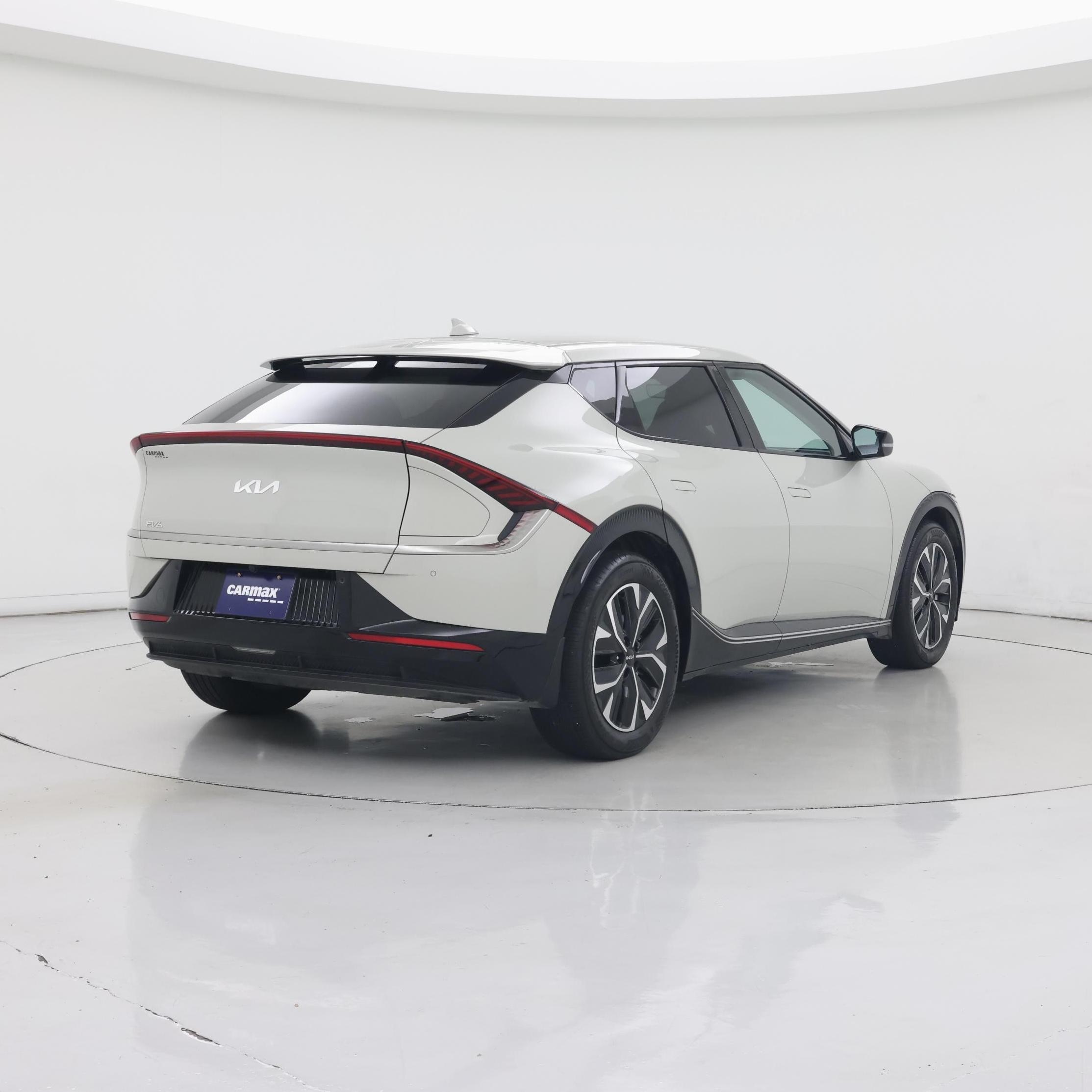 Thumbnail: 2022 Kia EV6 - 8