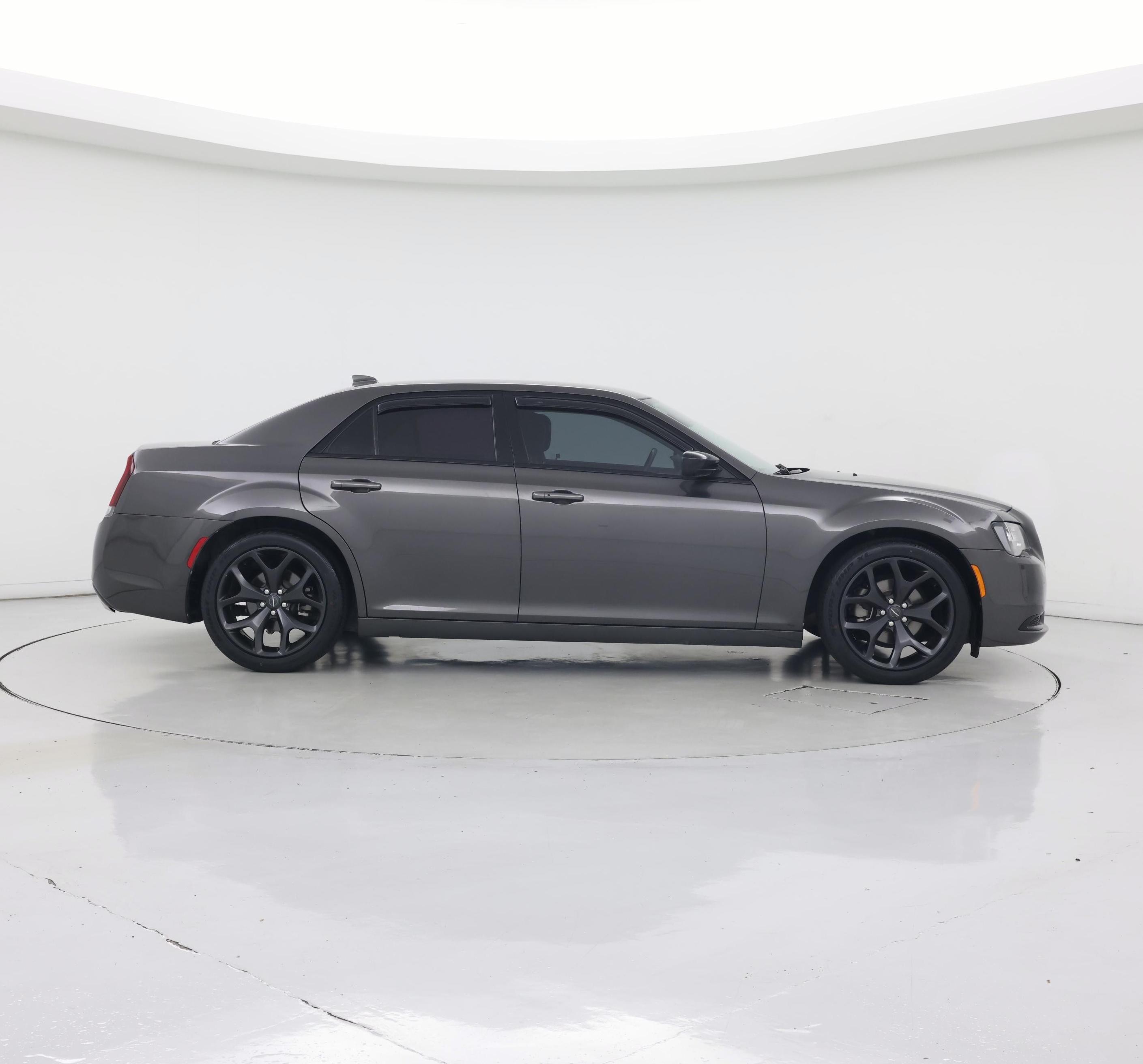 Thumbnail: 2021 Chrysler 300 - 7