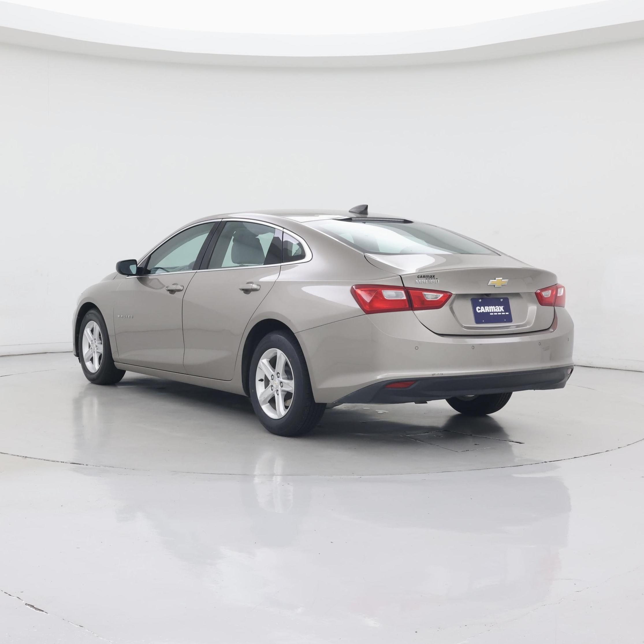 Thumbnail: 2022 Chevrolet Malibu - 2