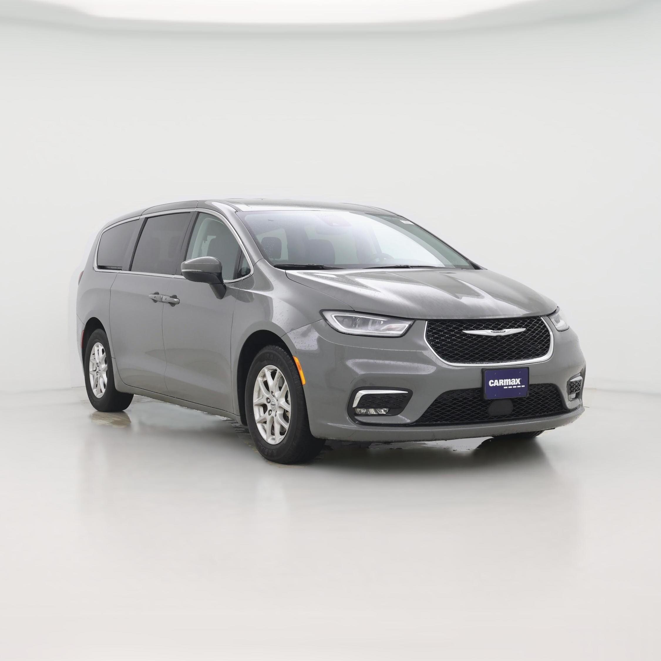 Thumbnail: 2023 Chrysler Pacifica - 1