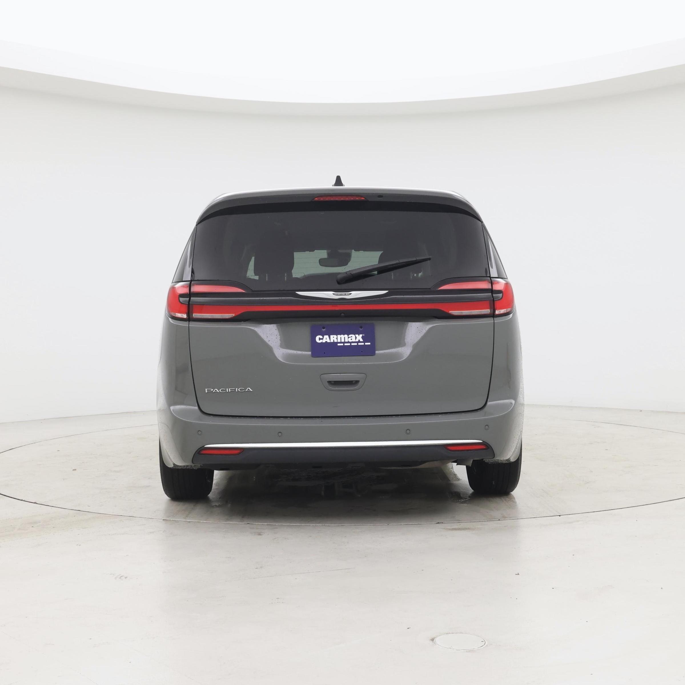 Thumbnail: 2023 Chrysler Pacifica - 6