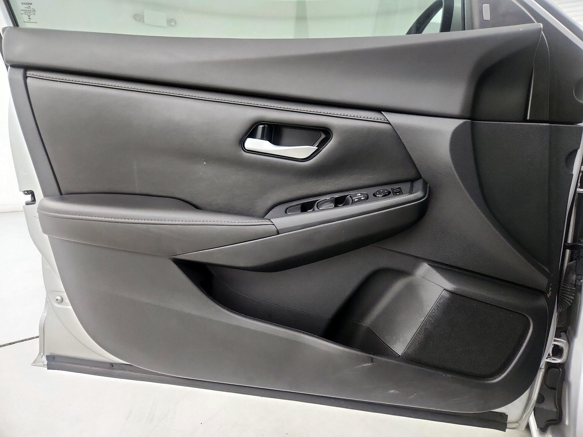 Thumbnail: 2022 Nissan Sentra - 12