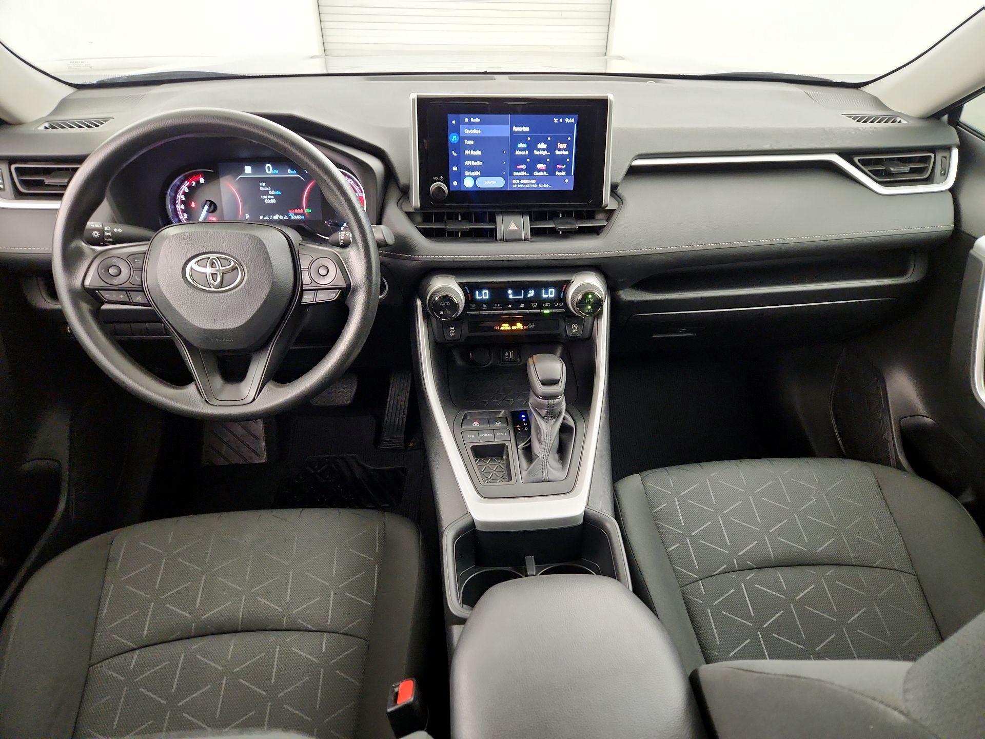 Thumbnail: 2024 Toyota RAV4 - 9
