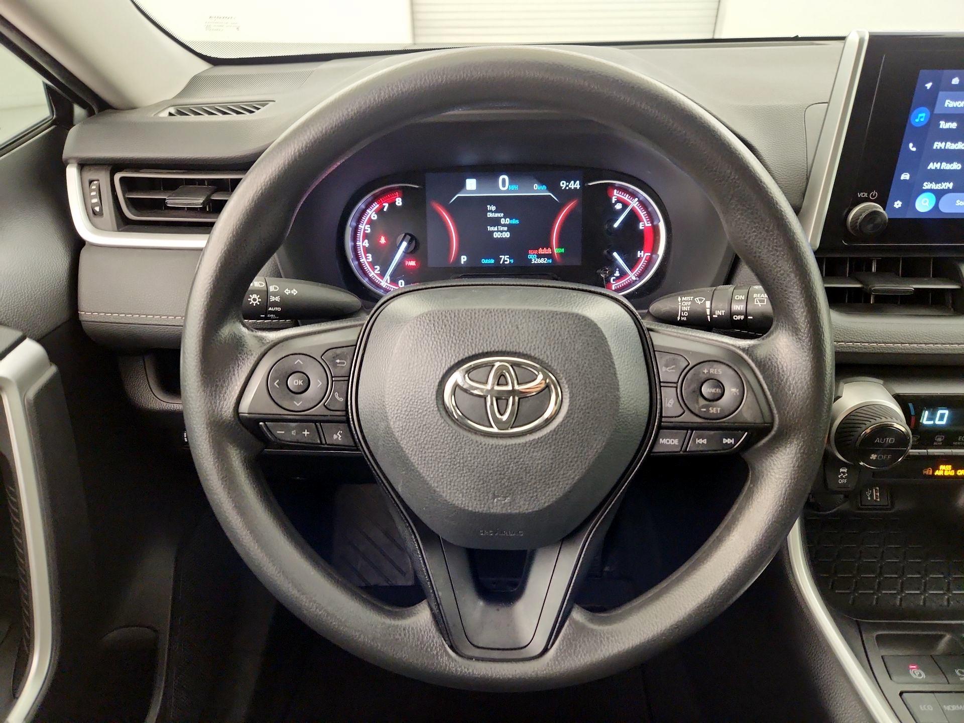 Thumbnail: 2024 Toyota RAV4 - 10