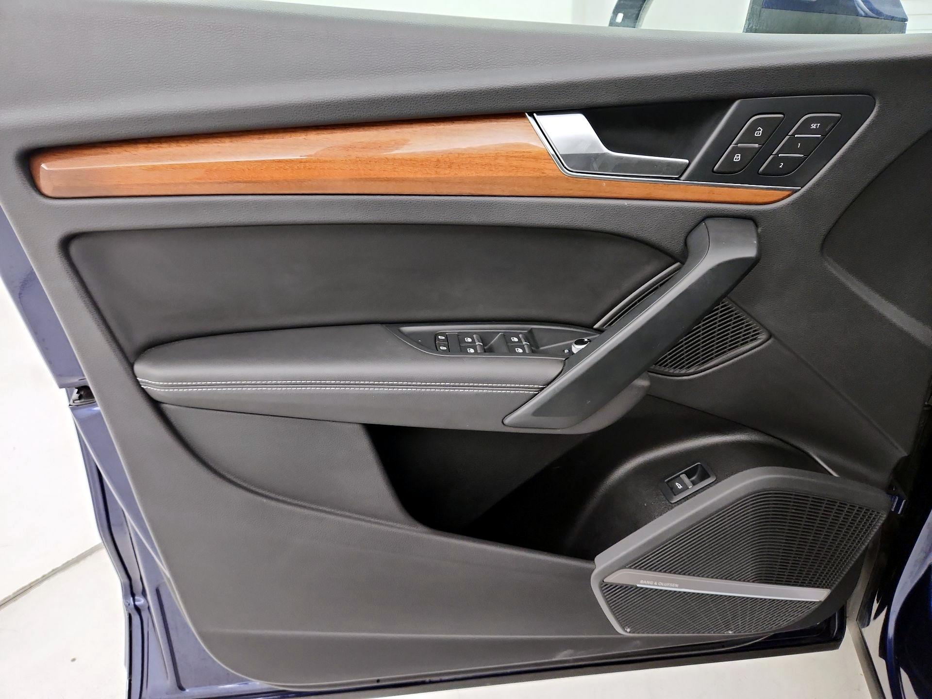Thumbnail: 2023 Audi Q5 - 12