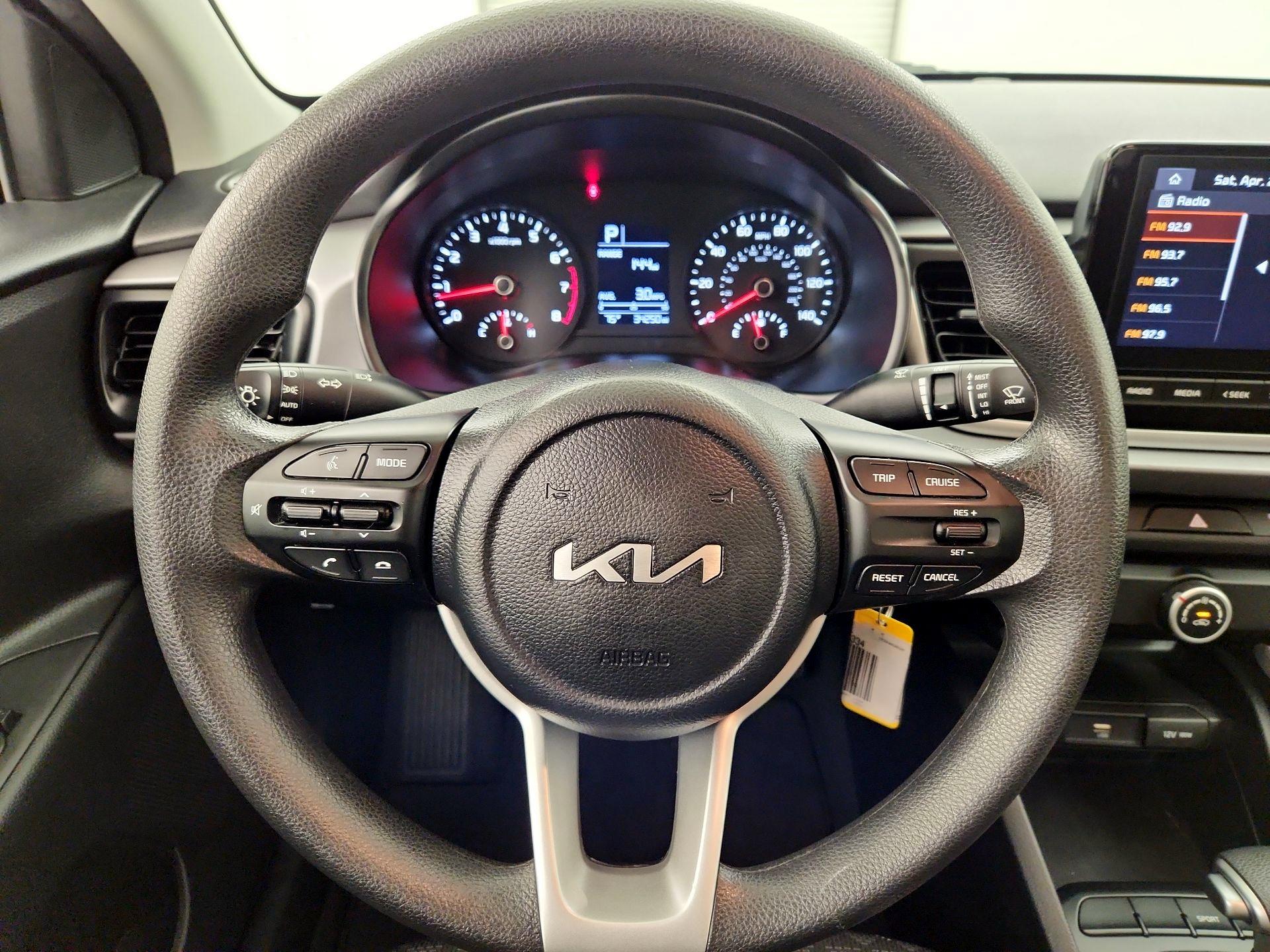 Thumbnail: 2023 Kia Rio - 10