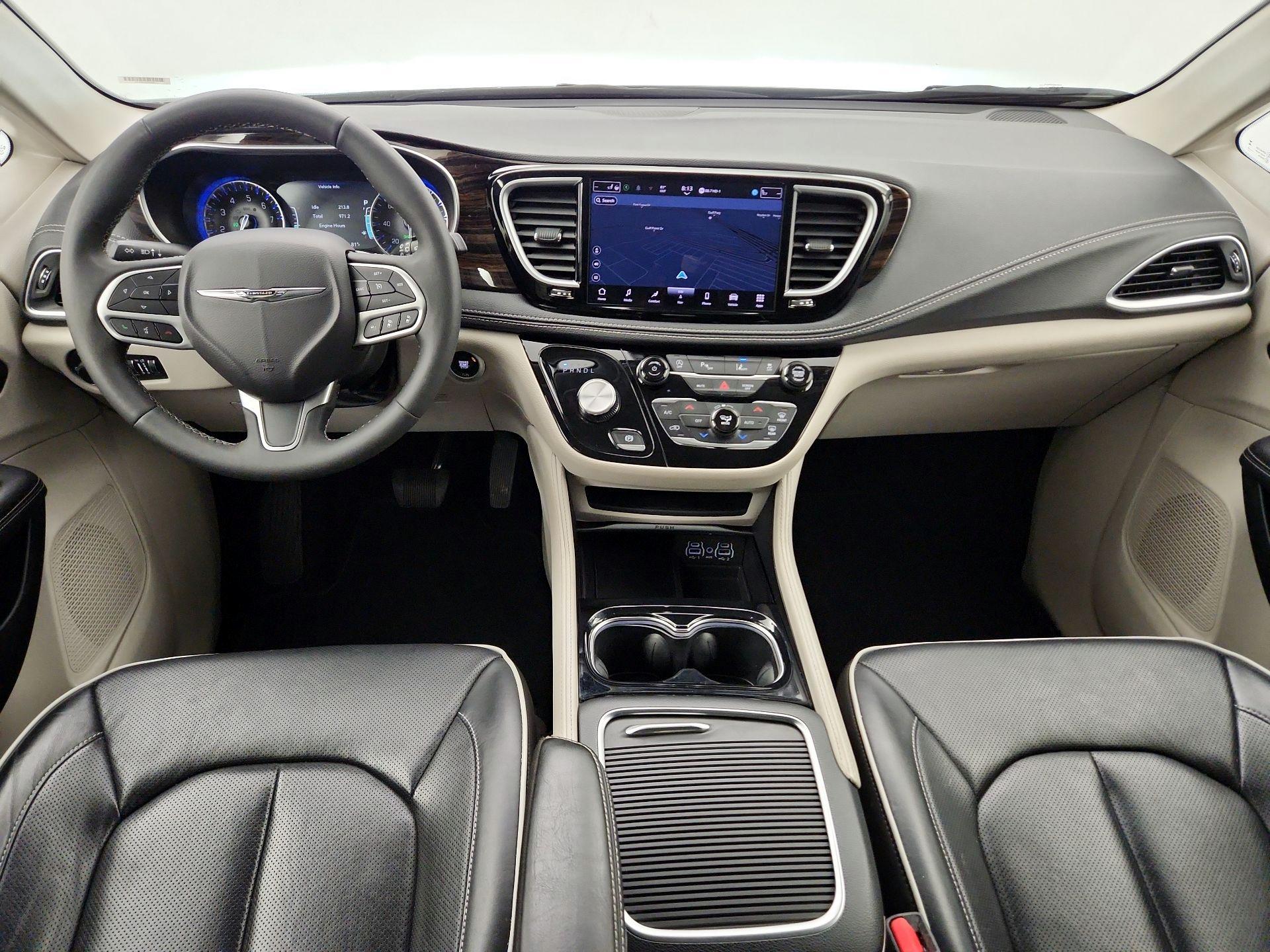 Thumbnail: 2024 Chrysler Pacifica - 9
