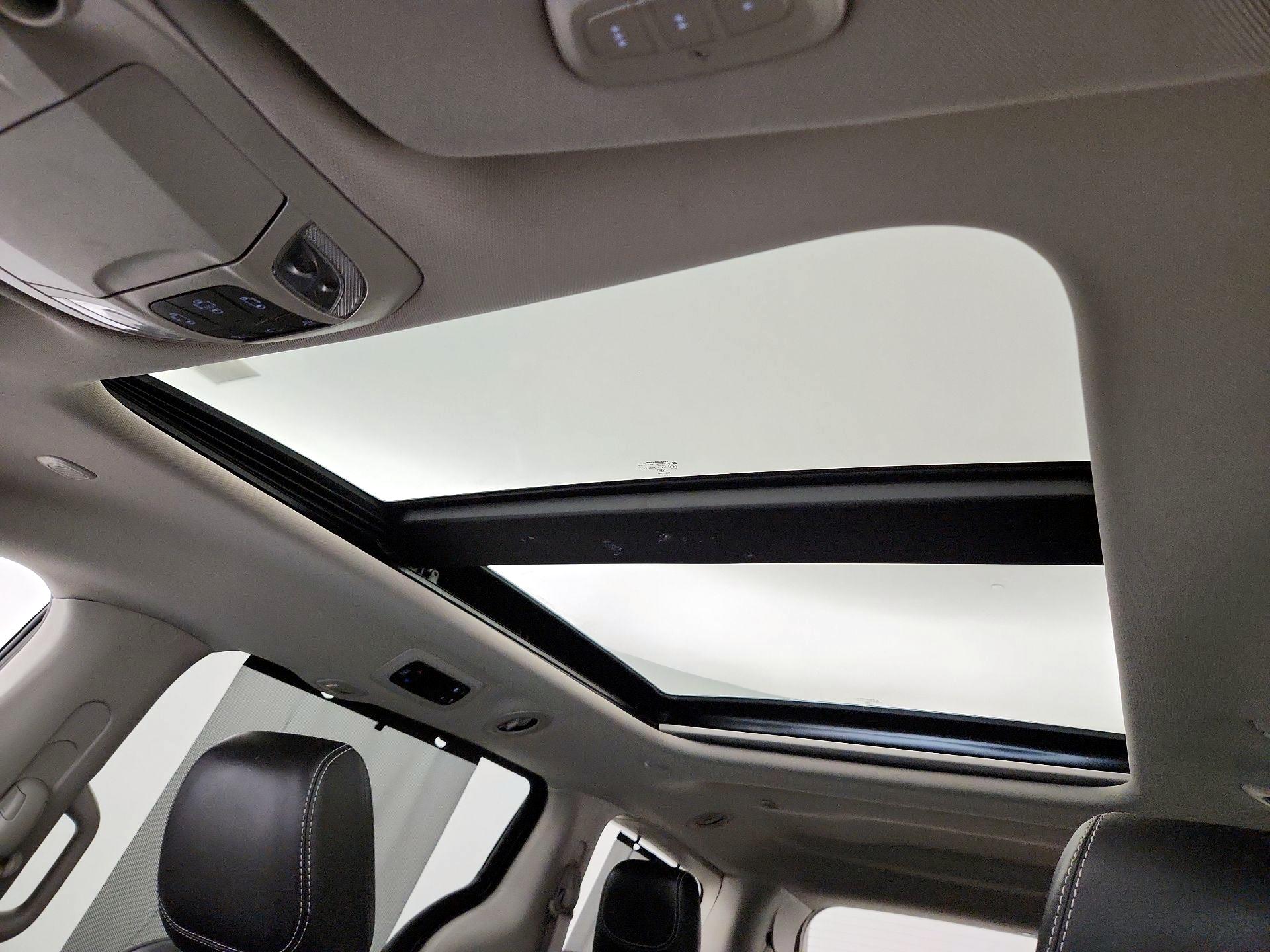 Thumbnail: 2024 Chrysler Pacifica - 20