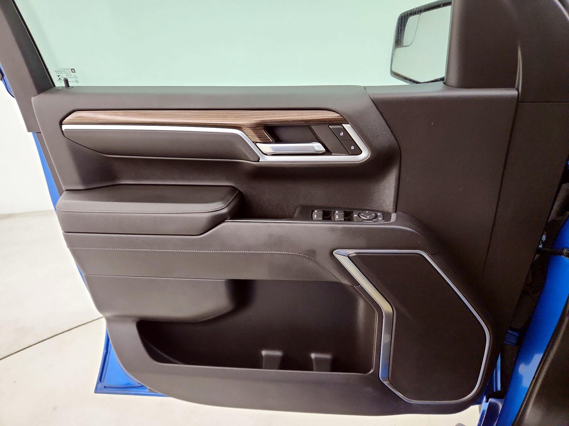 Thumbnail: 2022 Chevrolet Silverado 1500 - 12