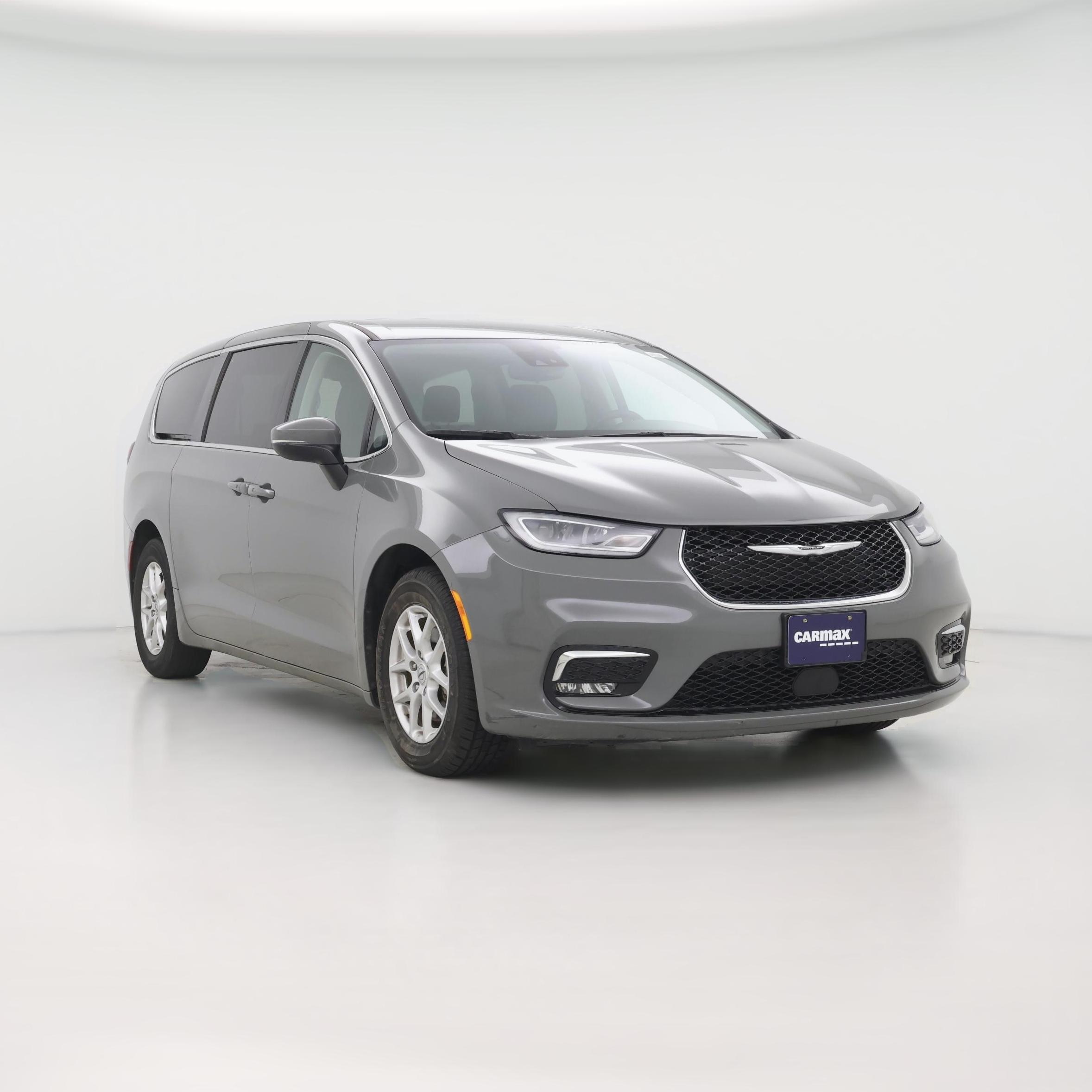 Thumbnail: 2023 Chrysler Pacifica - 1