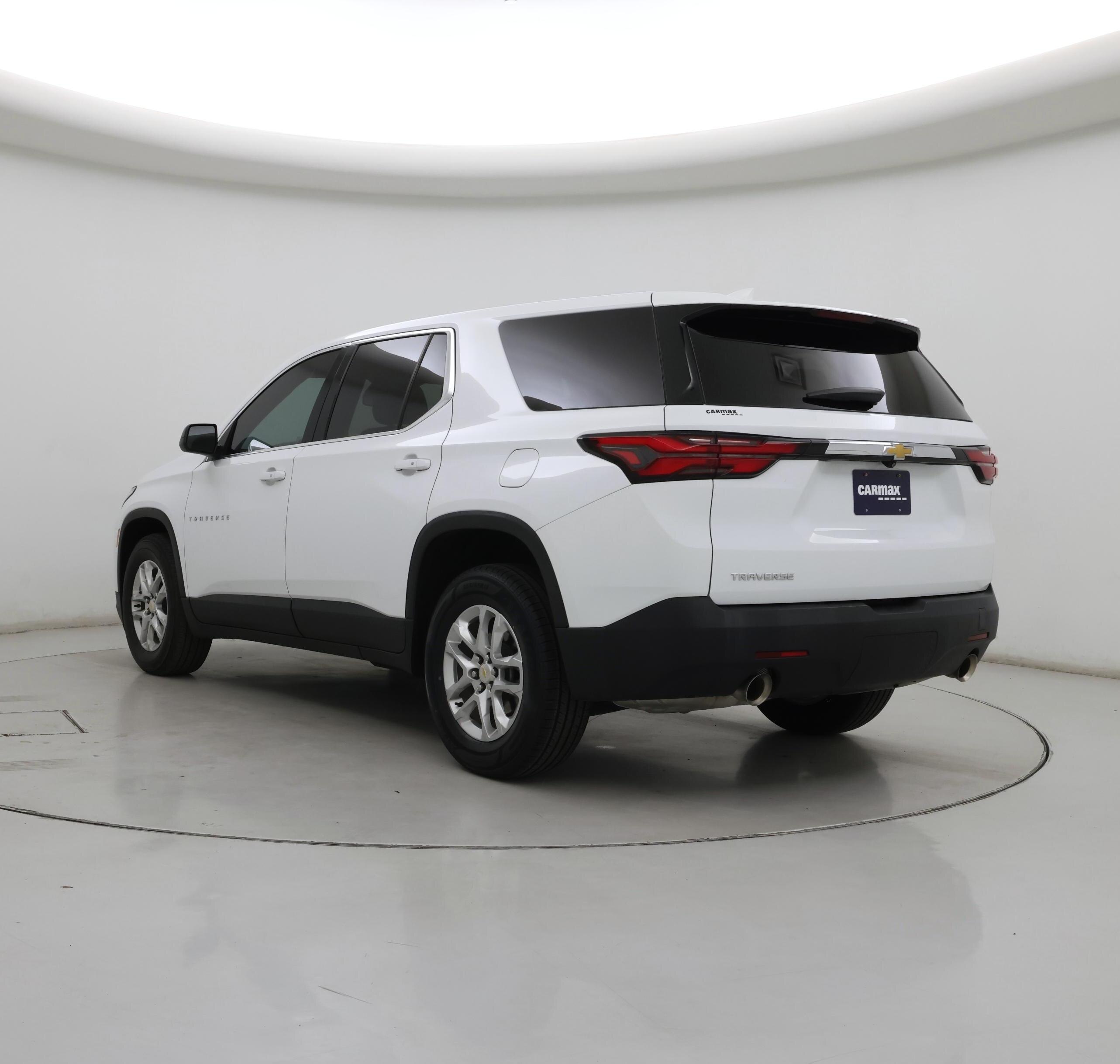 Thumbnail: 2022 Chevrolet Traverse - 2
