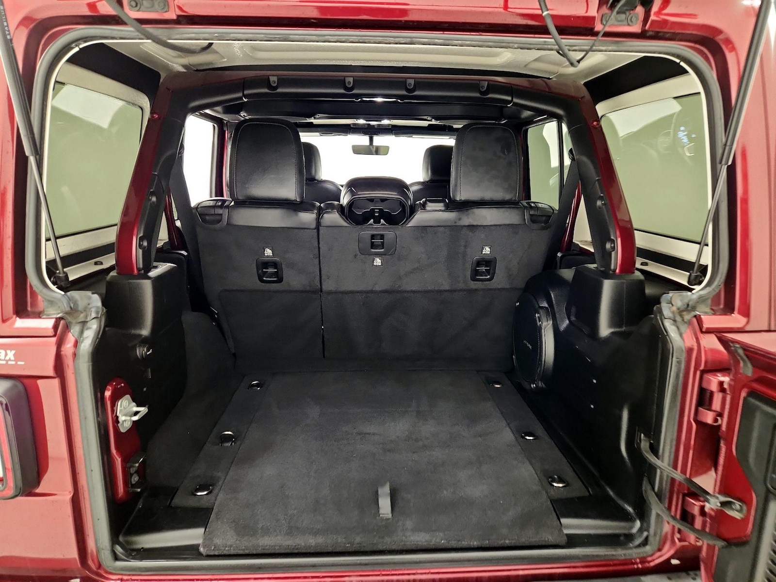 2021 Jeep Wrangler Unlimited Sahara Altitude - Photo 22