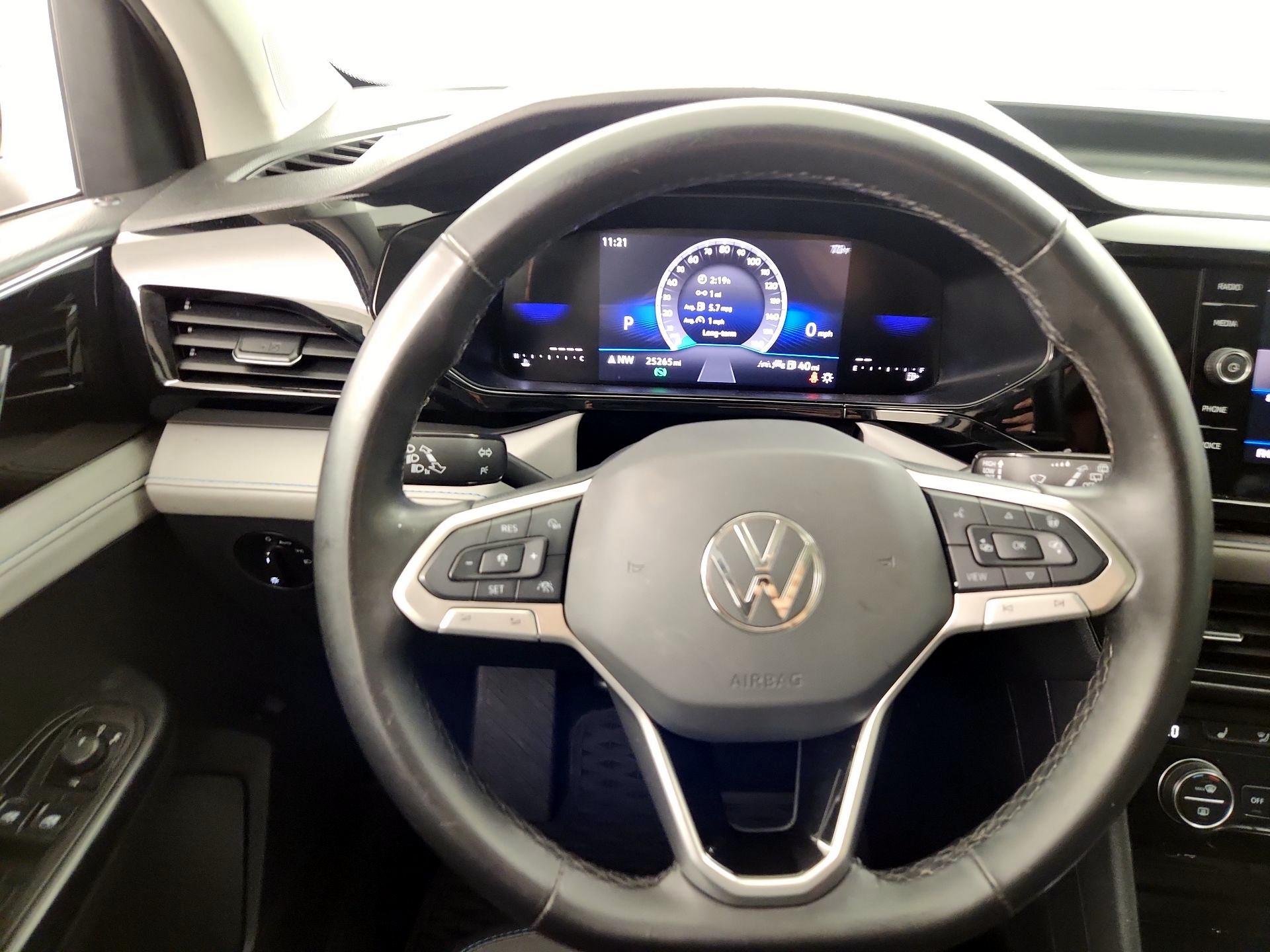 Thumbnail: 2024 Volkswagen Taos - 10