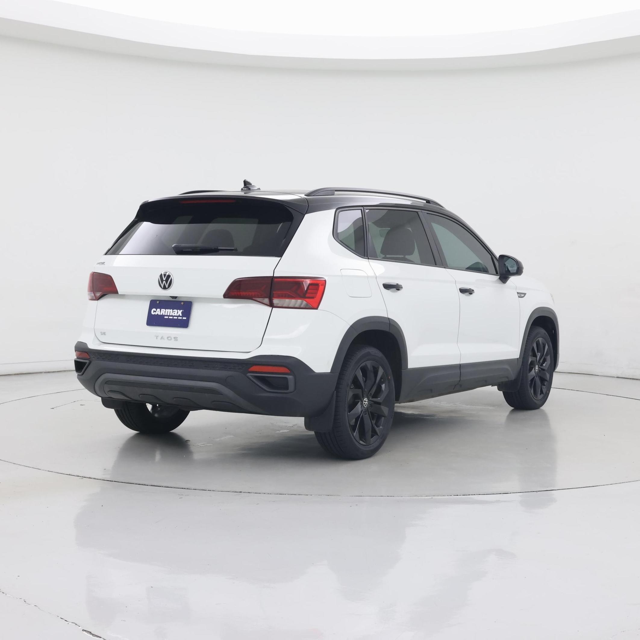 Thumbnail: 2024 Volkswagen Taos - 8