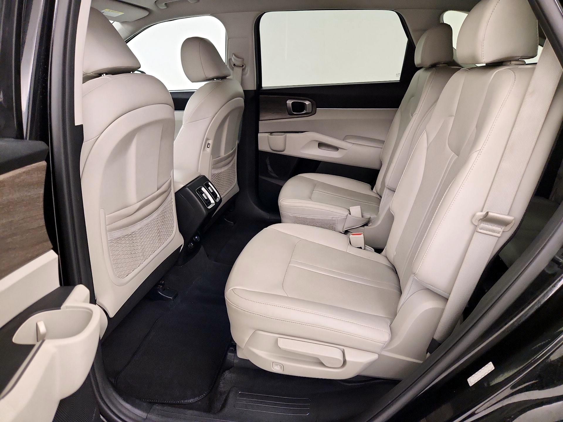 Thumbnail: 2021 Kia Sorento - 19