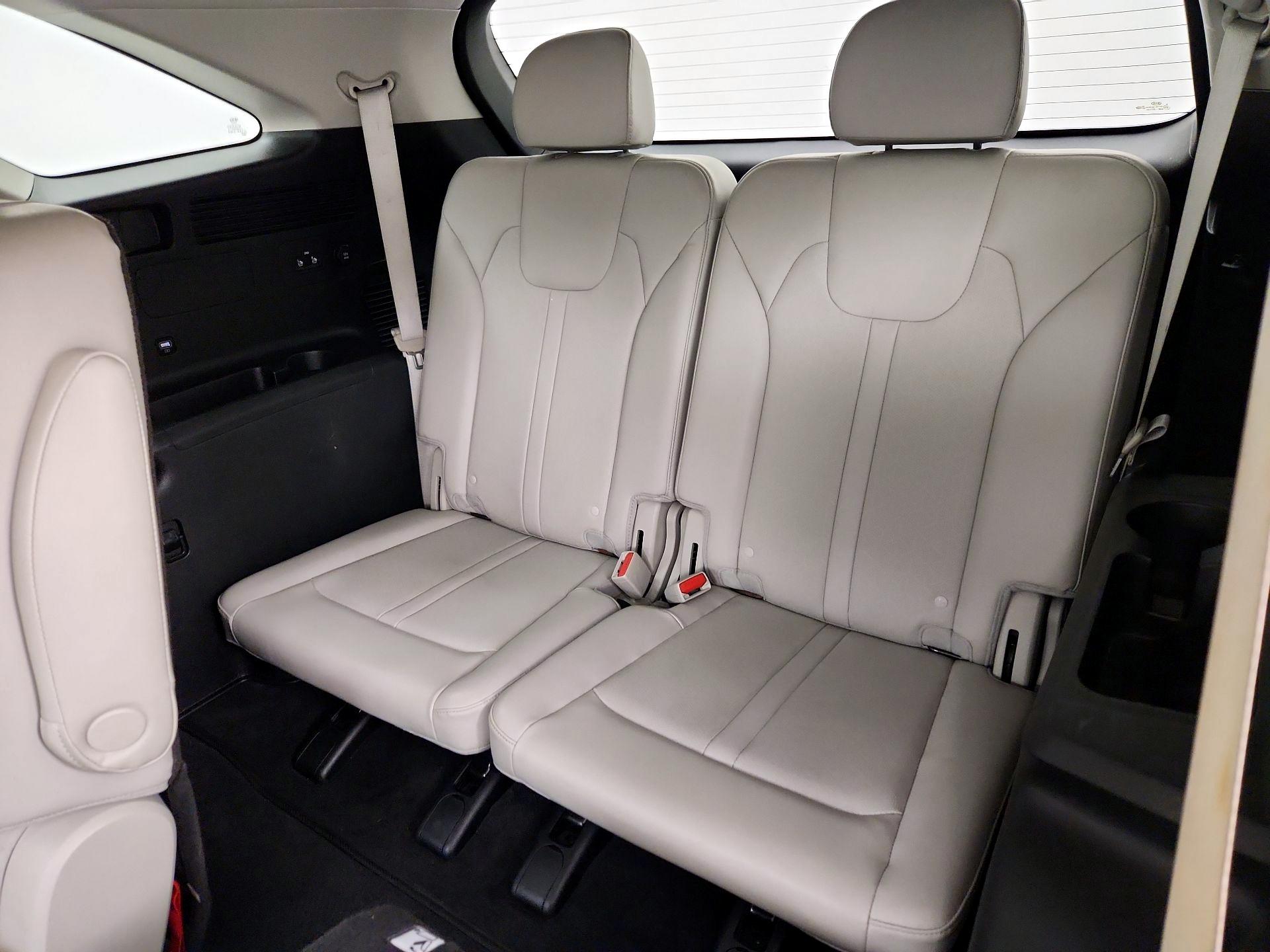 Thumbnail: 2021 Kia Sorento - 20
