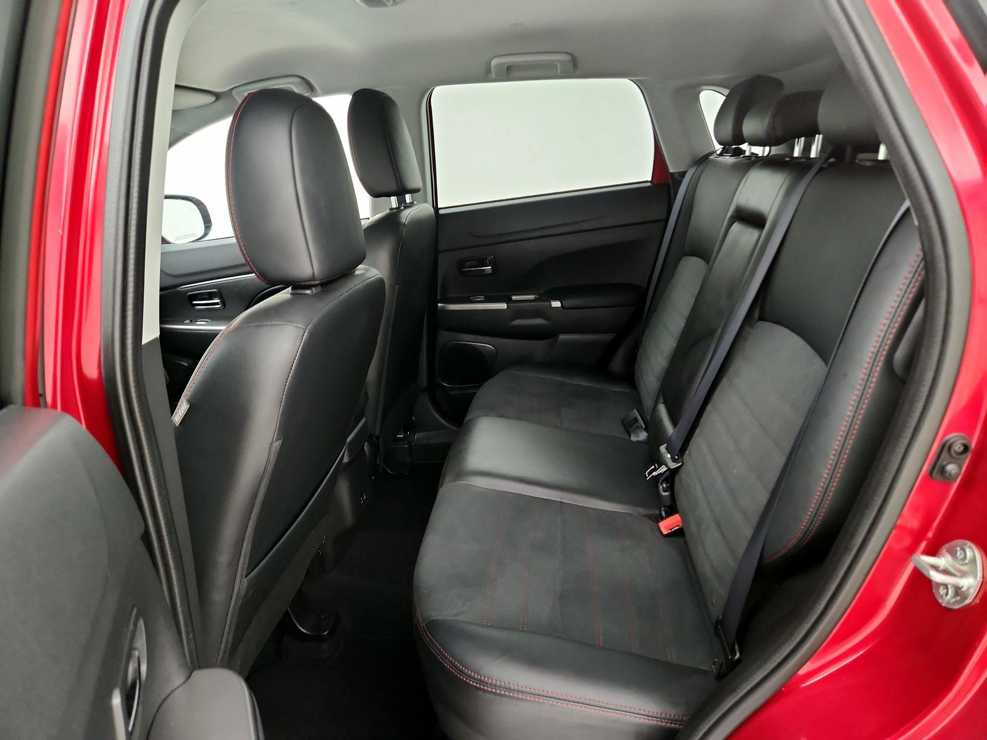 Thumbnail: 2022 Mitsubishi Outlander Sport - 19