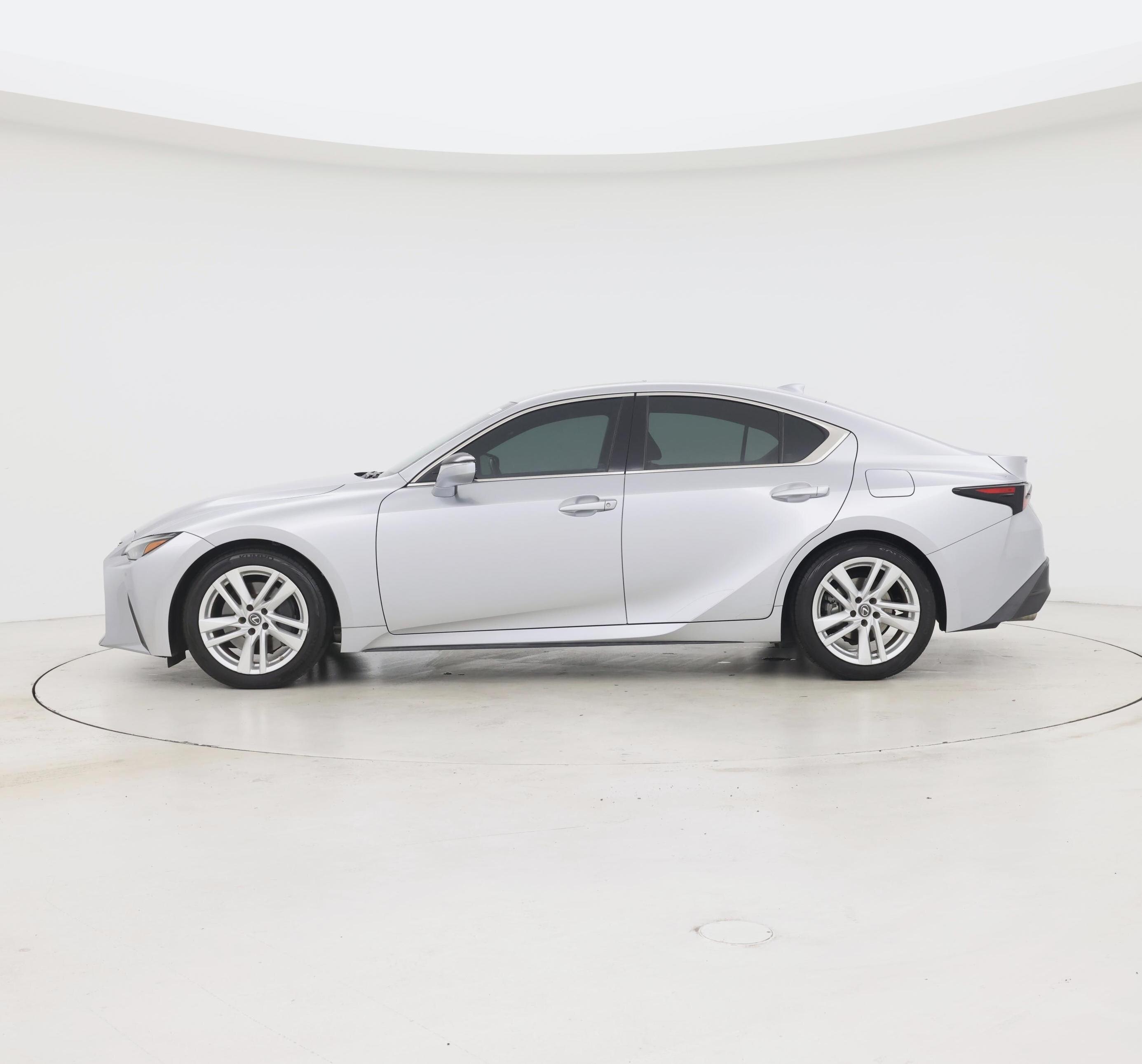 Thumbnail: 2021 Lexus IS - 3