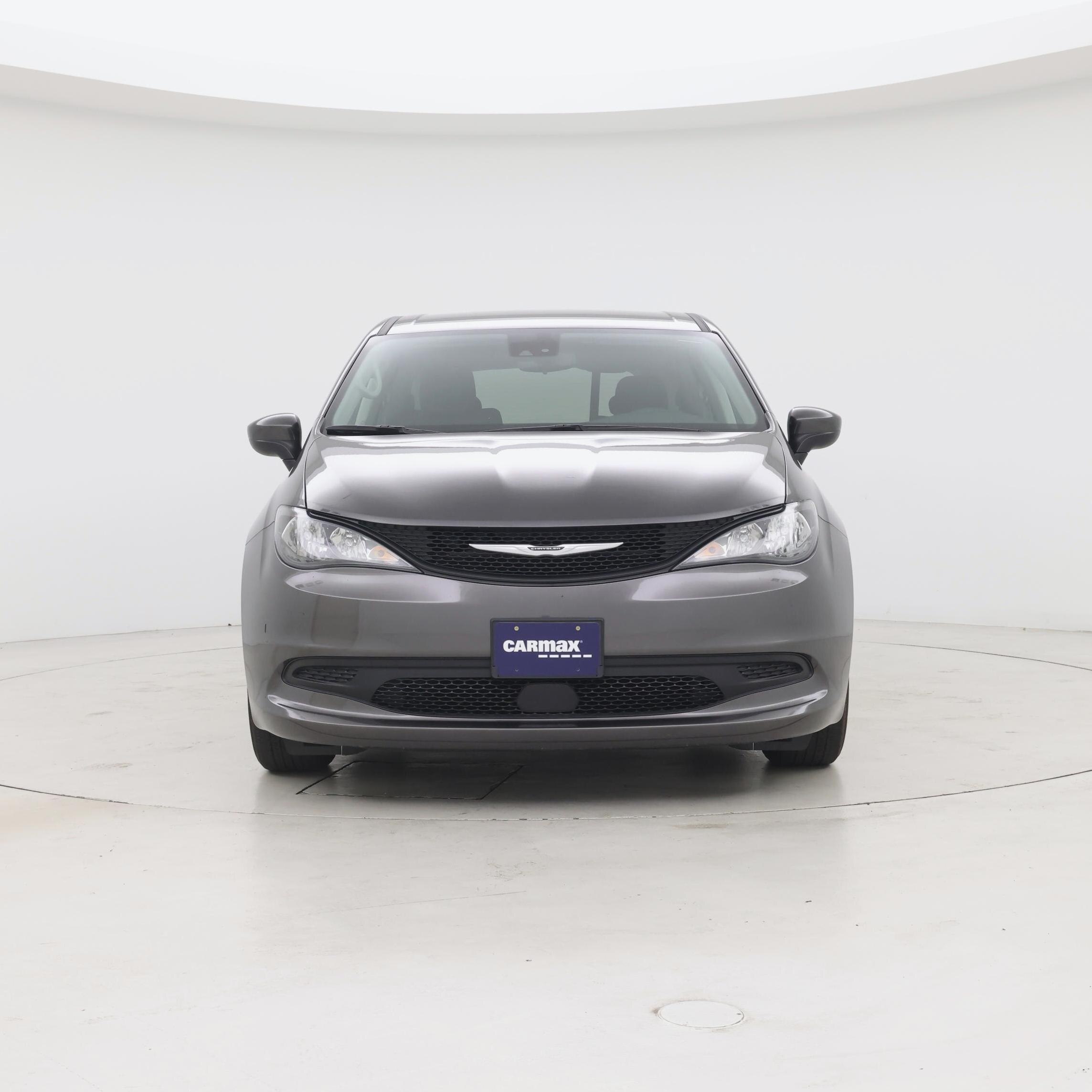 Thumbnail: 2023 Chrysler Voyager - 5