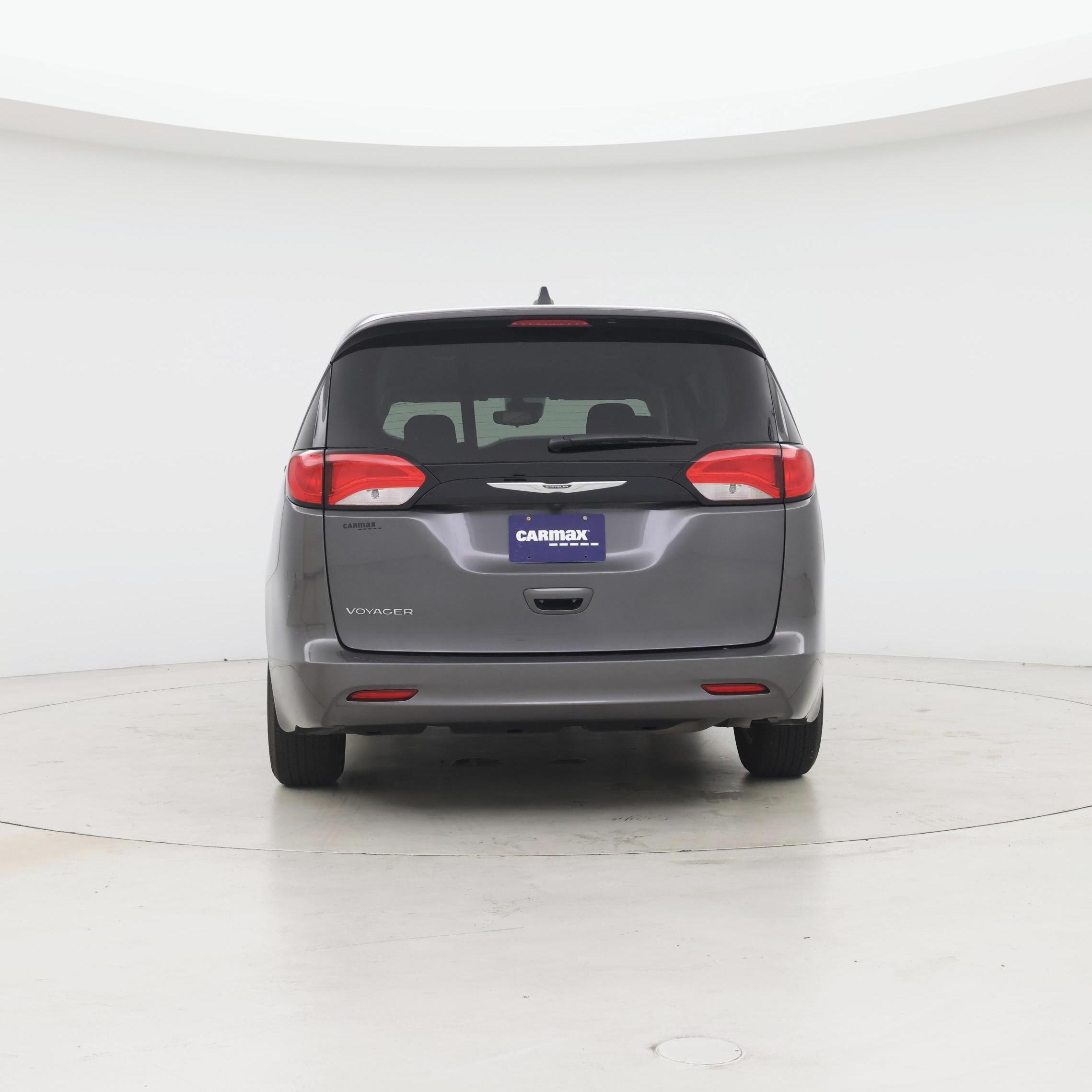 Thumbnail: 2023 Chrysler Voyager - 6