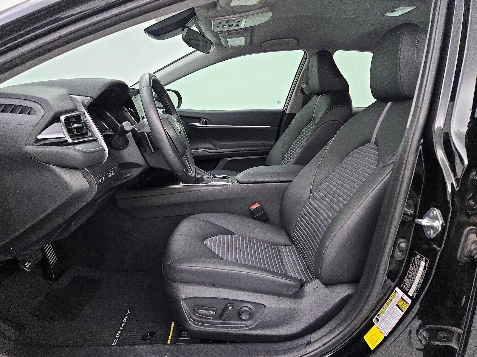 Power Seat(s) & Side Airbags