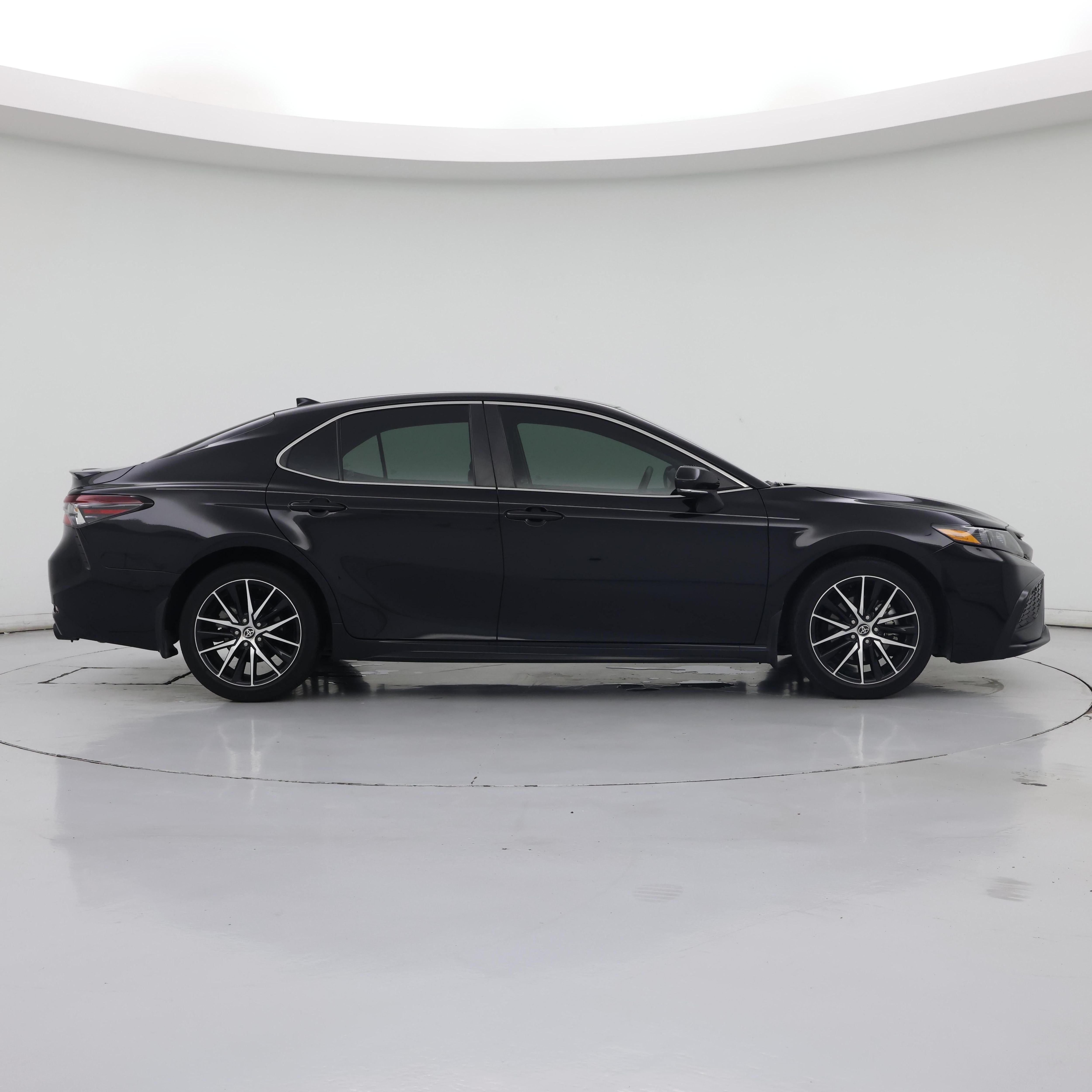 Thumbnail: 2023 Toyota Camry - 7