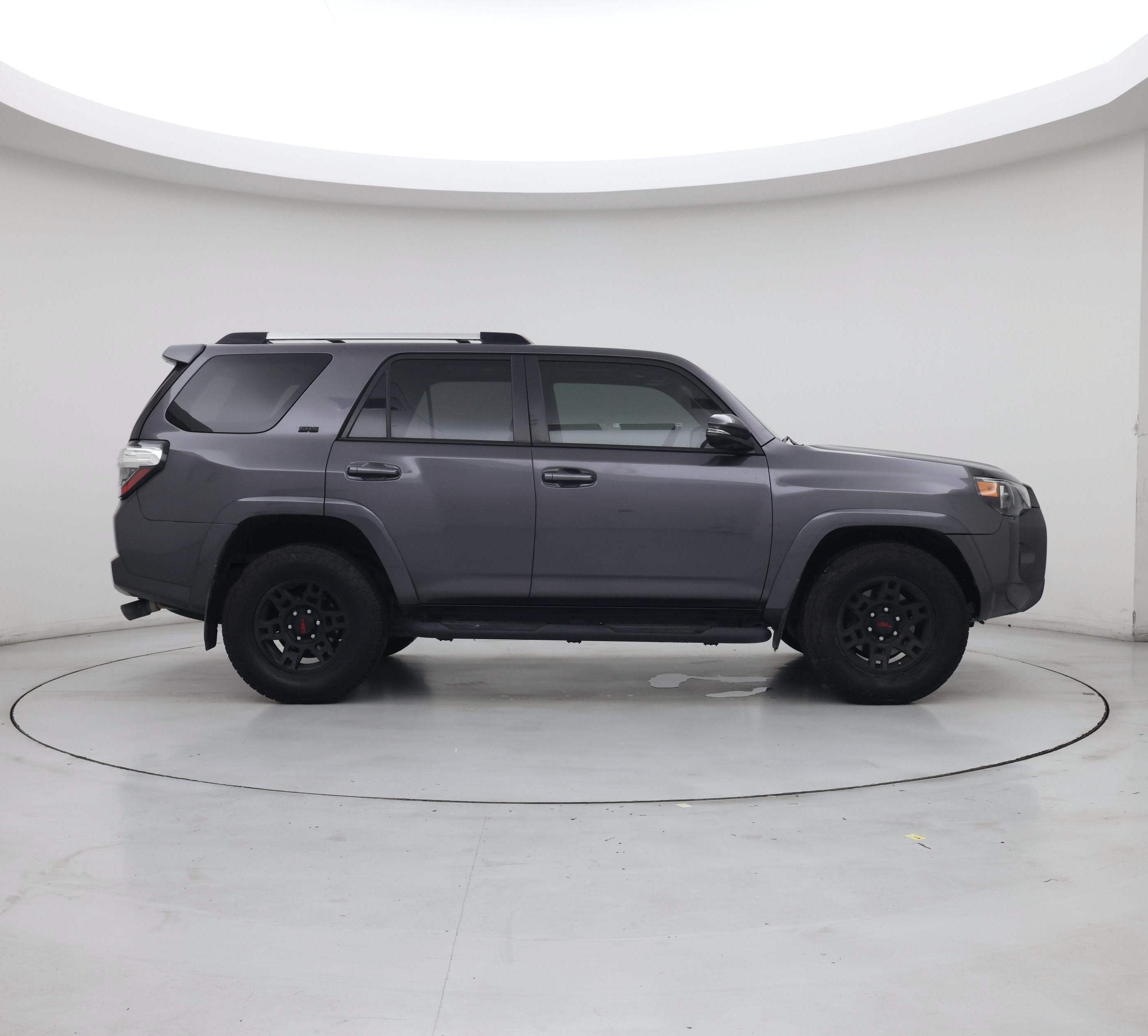 Thumbnail: 2021 Toyota 4Runner - 7
