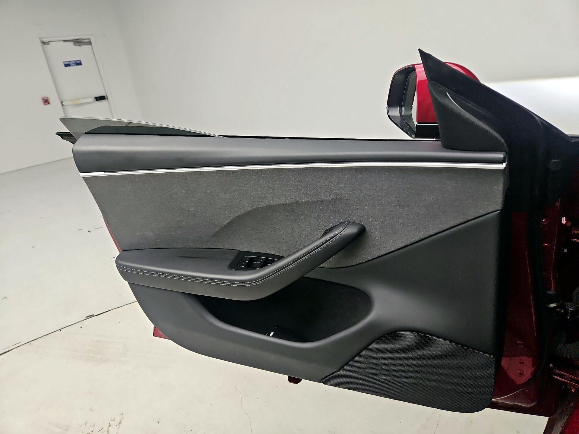 Thumbnail: 2025 Tesla Model 3 - 12