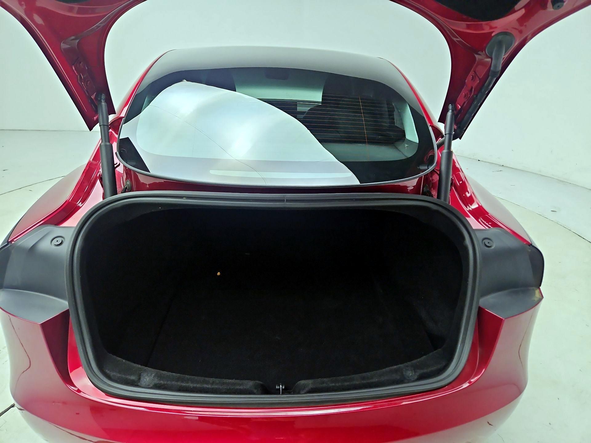 Thumbnail: 2025 Tesla Model 3 - 19