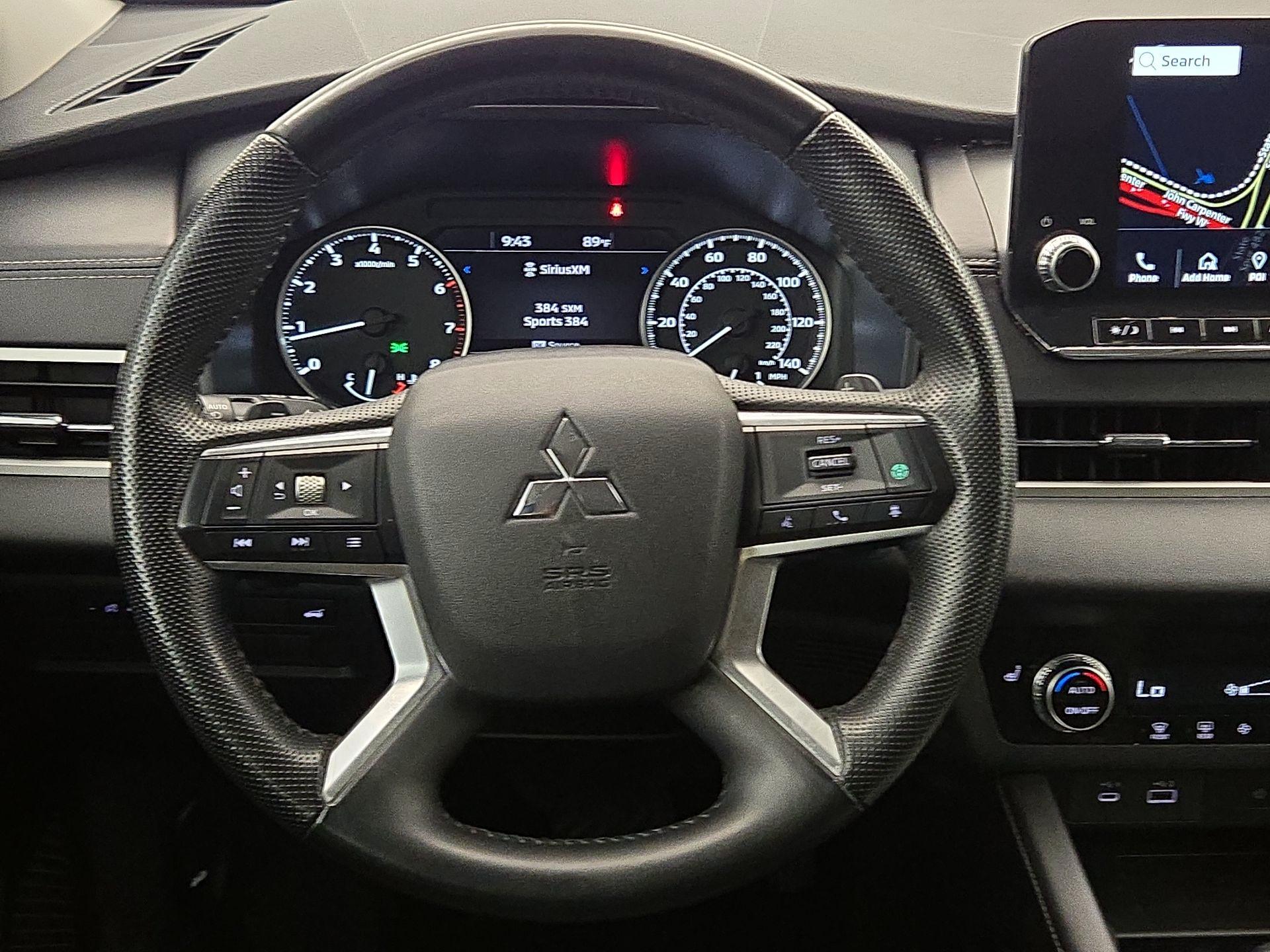Thumbnail: 2024 Mitsubishi Outlander - 10