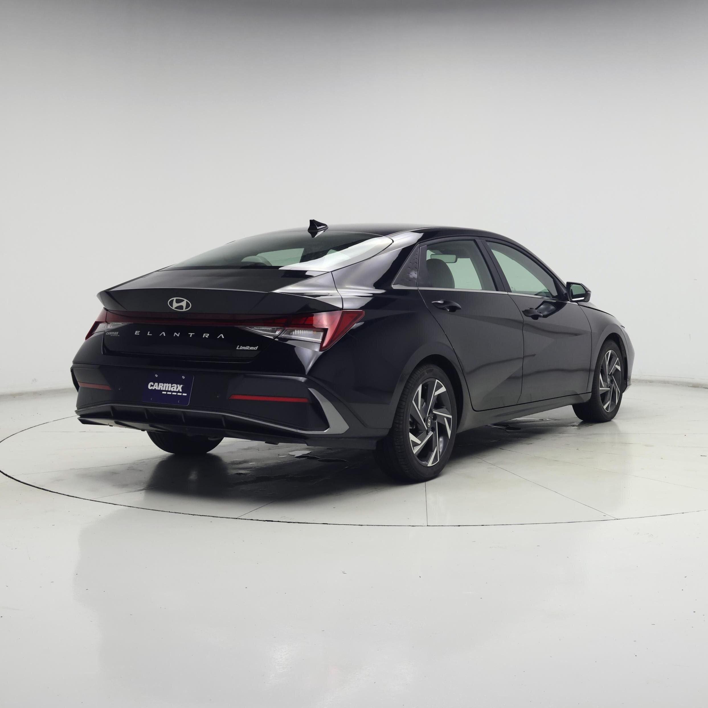 Thumbnail: 2024 Hyundai Elantra - 8