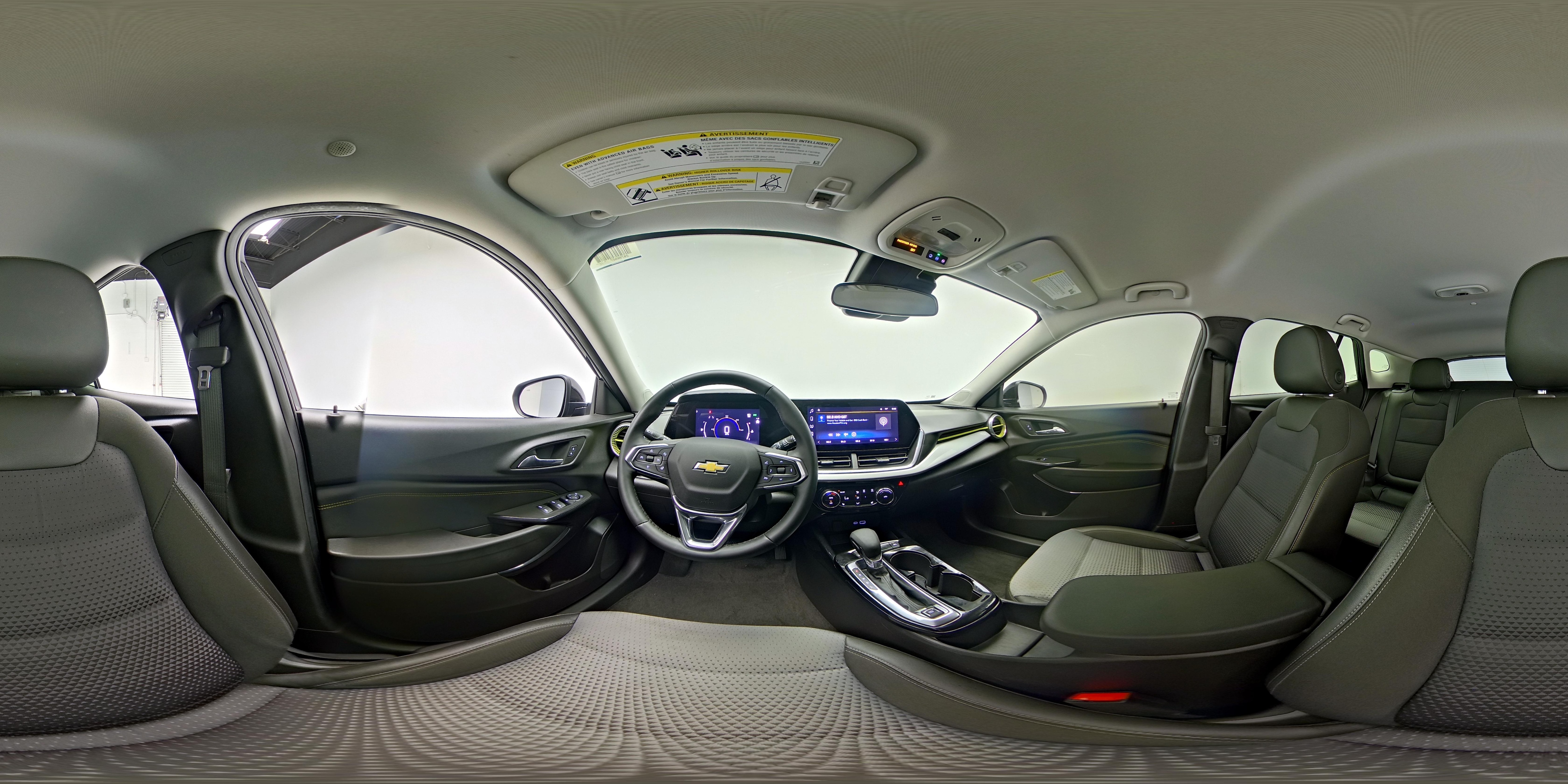 2025 Chevrolet Trax LT - Photo 24