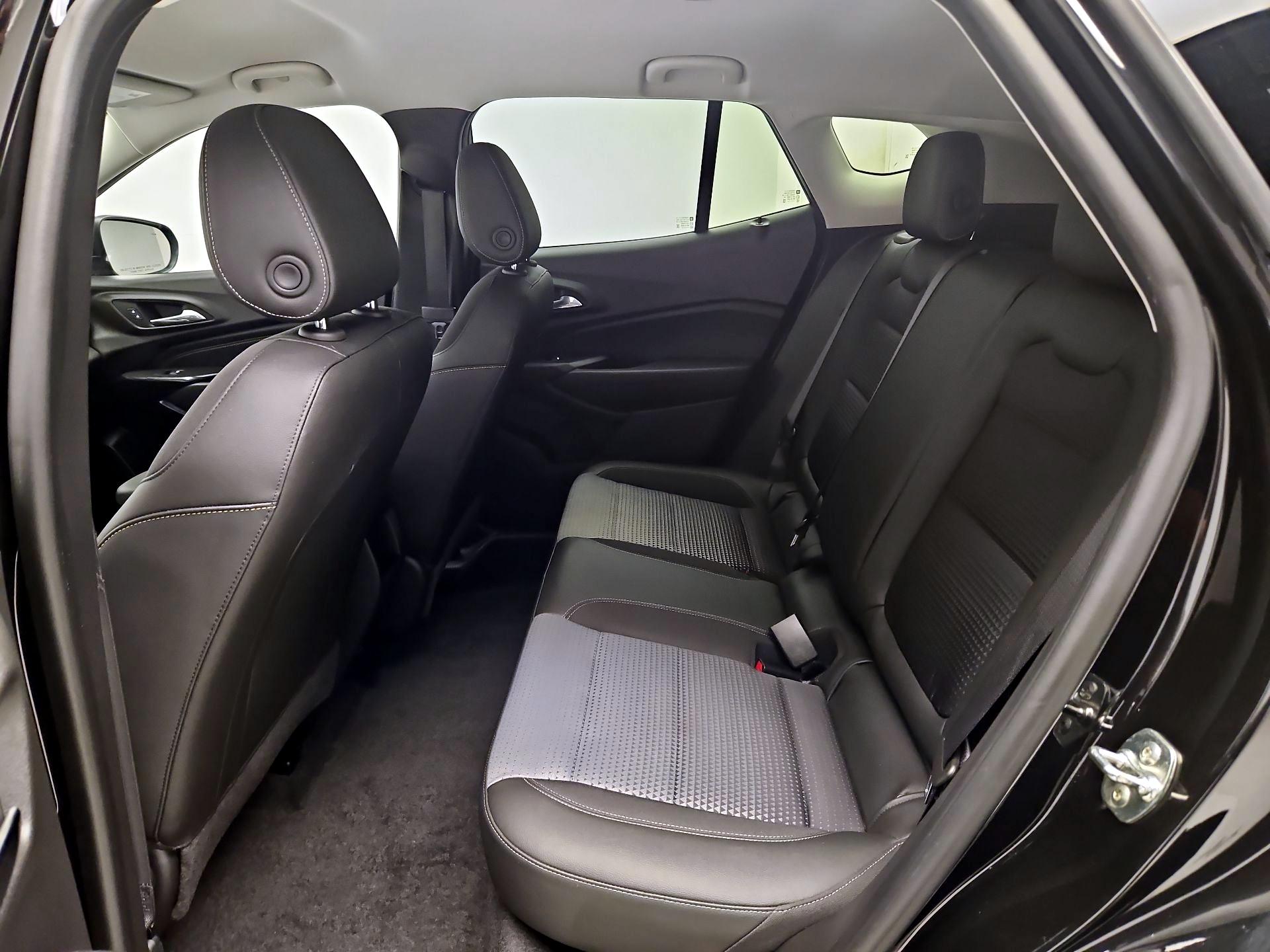 Thumbnail: 2025 Chevrolet Trax - 17