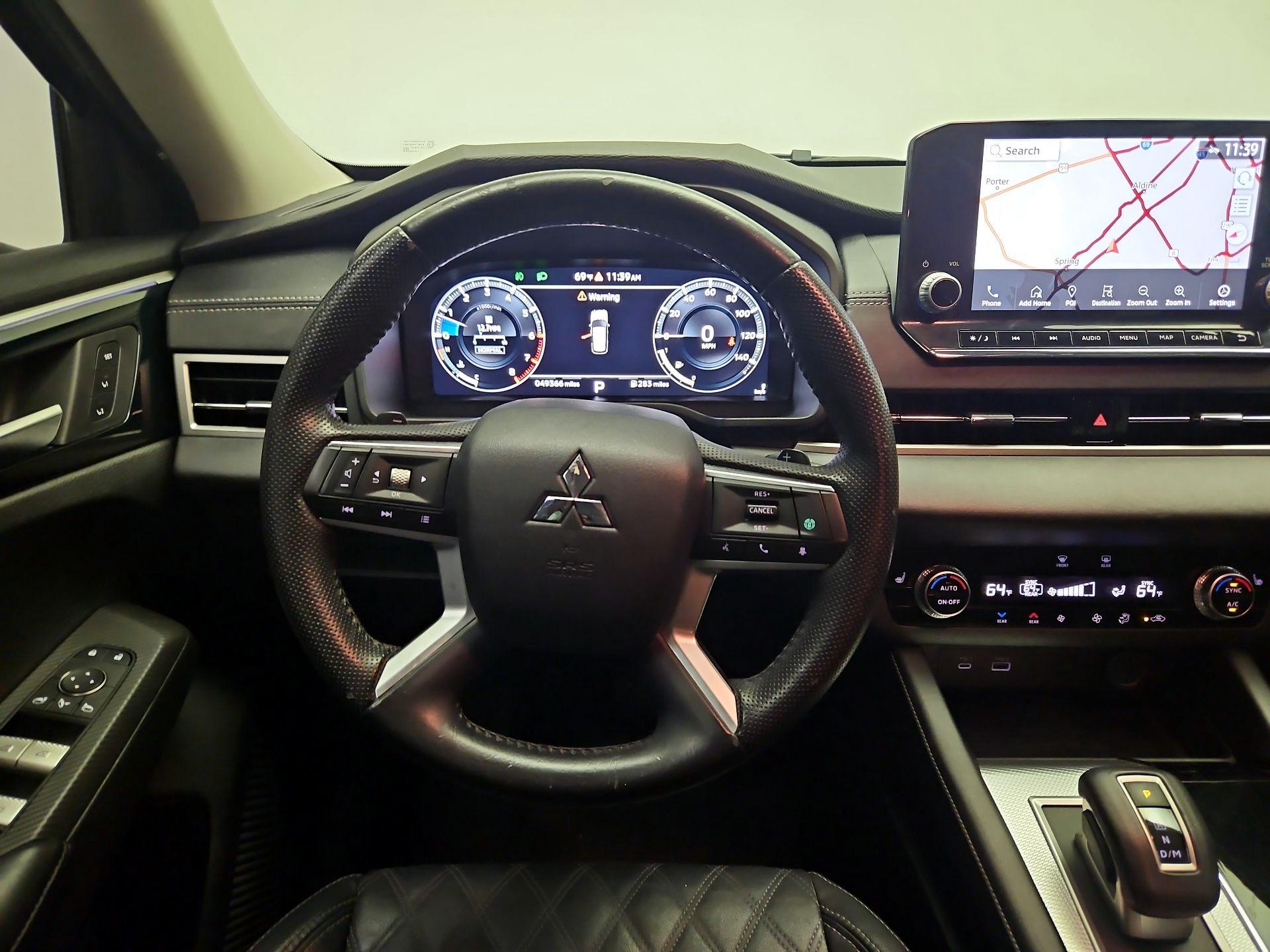 Thumbnail: 2022 Mitsubishi Outlander - 10