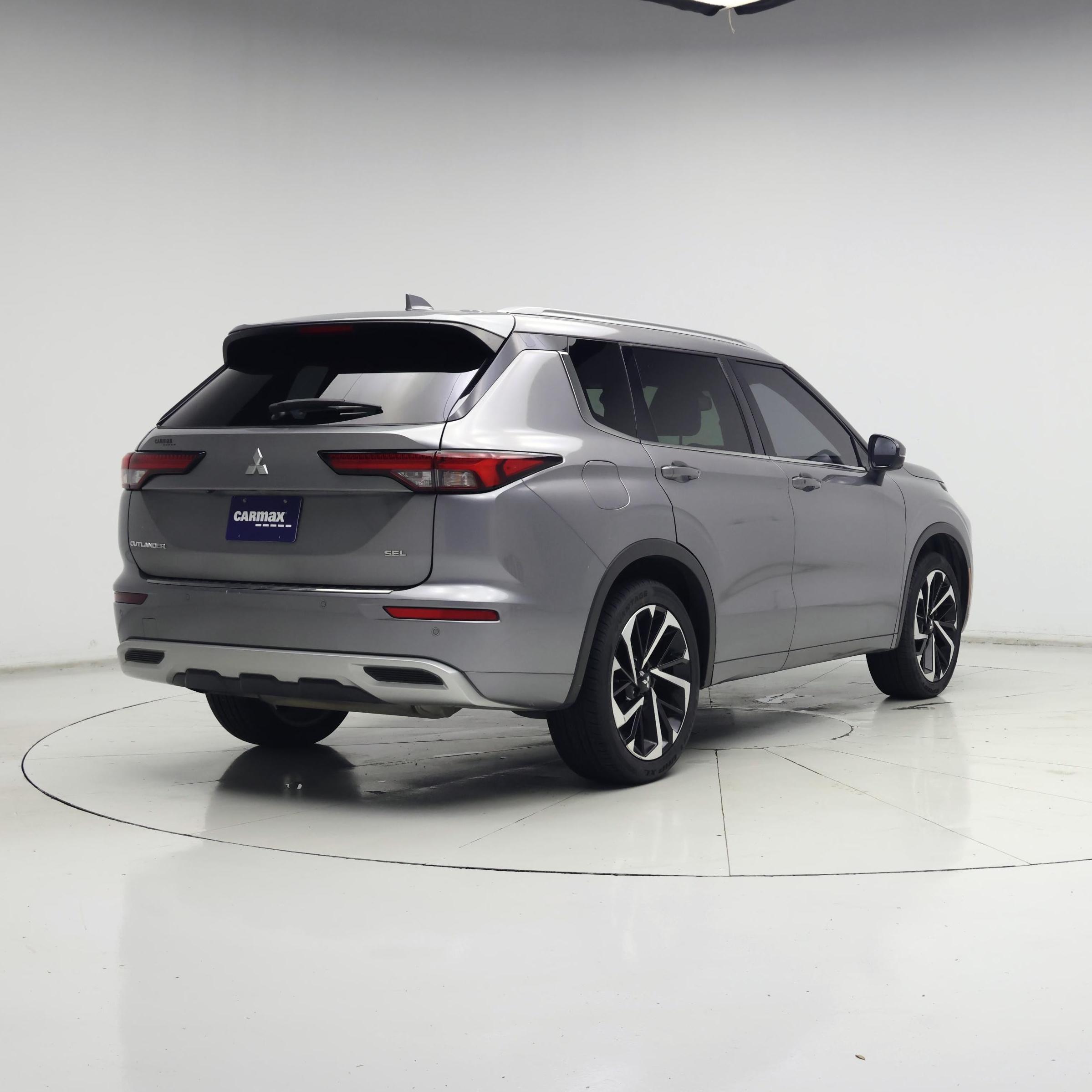 Thumbnail: 2022 Mitsubishi Outlander - 8